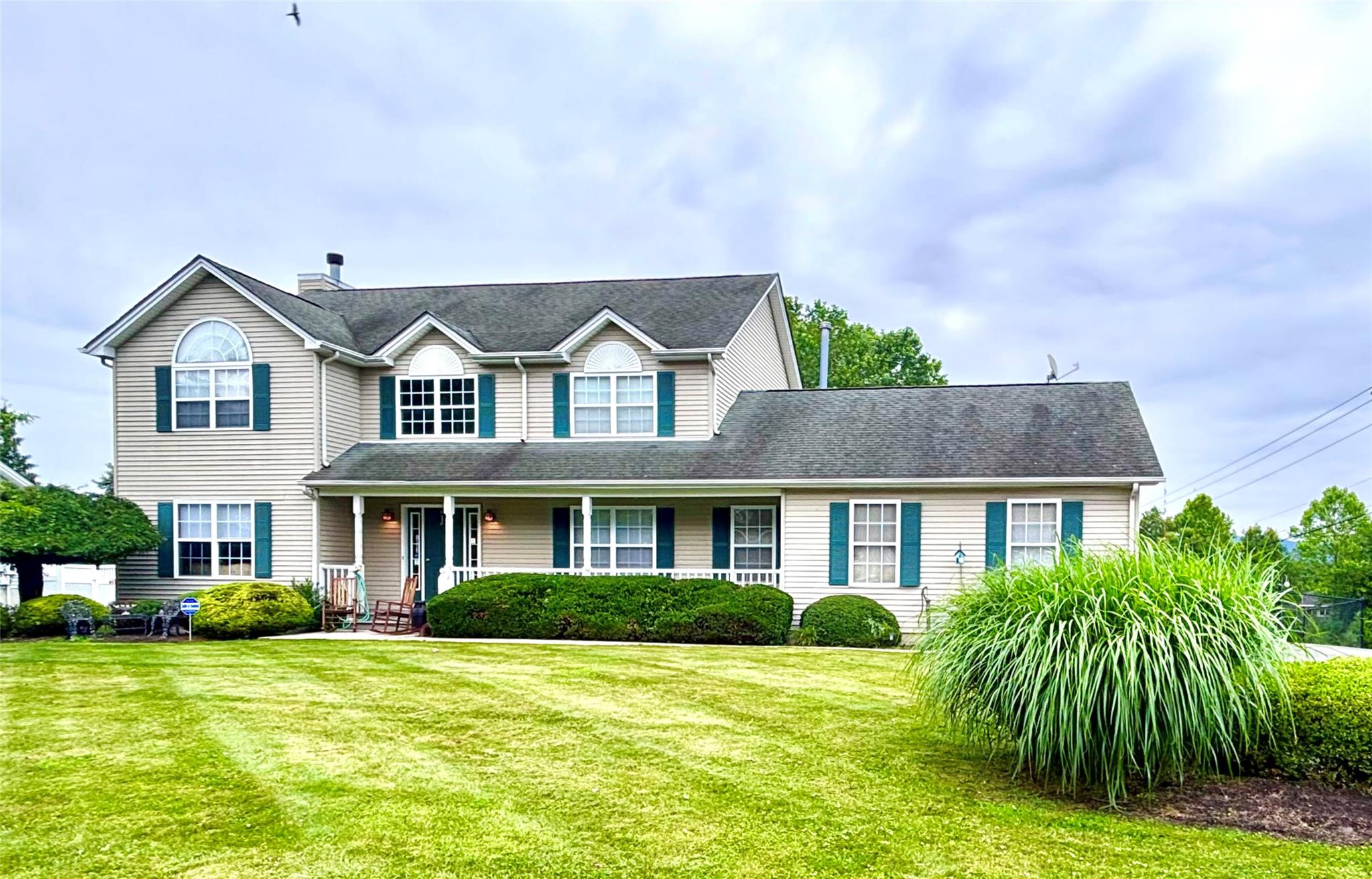 #1 photo, 1002 Forest Glen, 紐約州 New Windsor , NY 12553