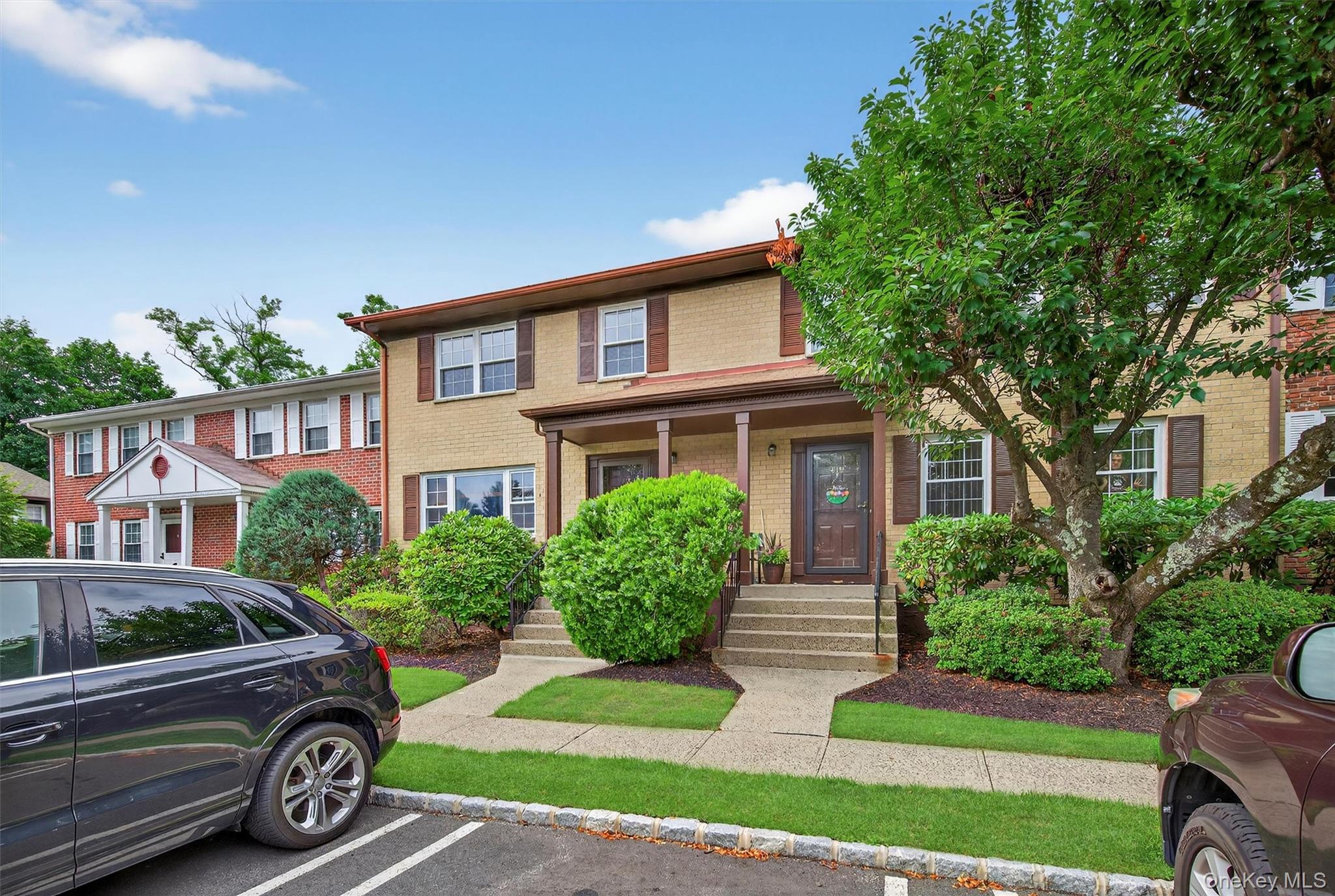 #6 photo, 418 Pawnee Court, Suffern , NY 10901