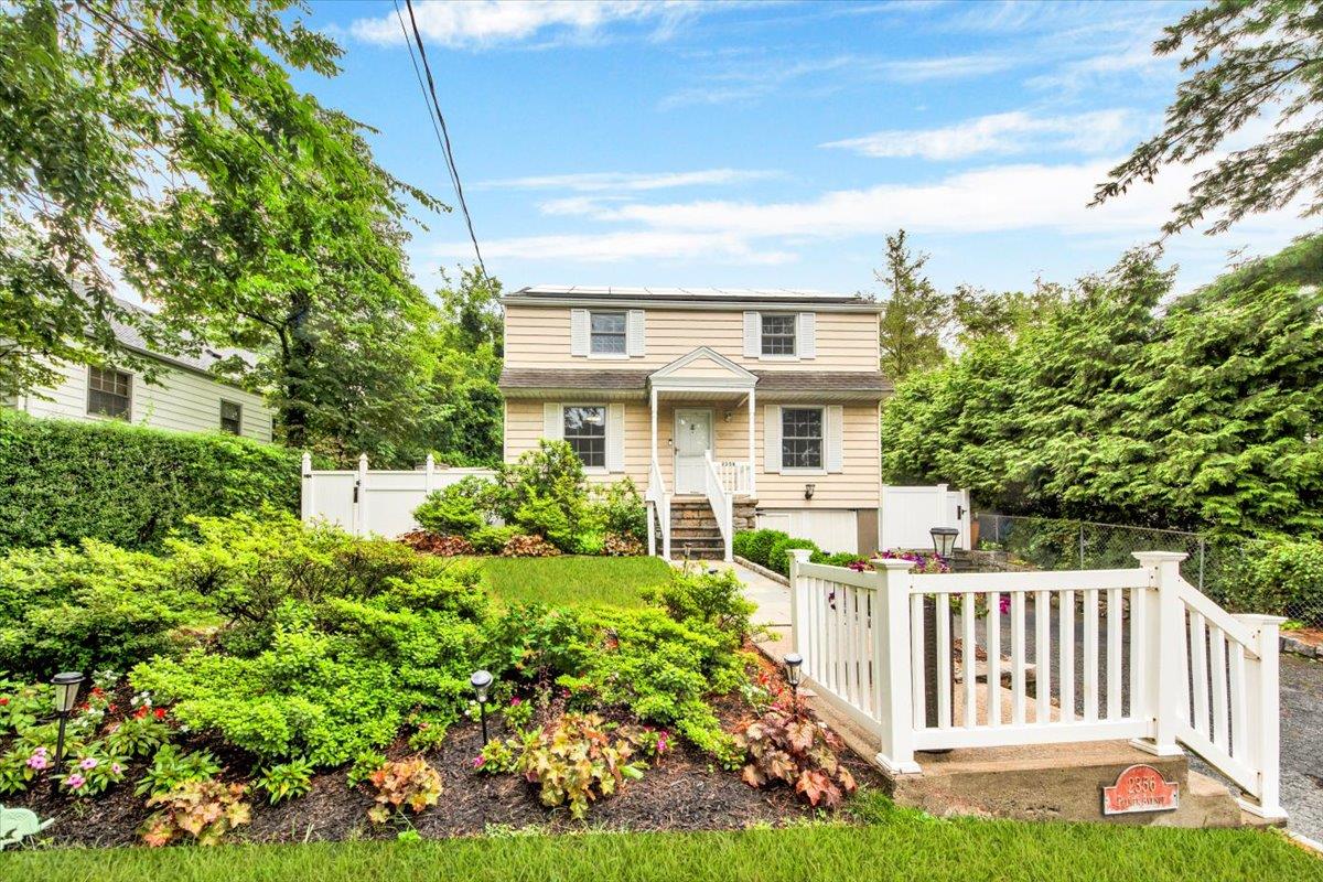 #1 photo, 2356 Palmer Avenue, 紐約州 New Rochelle , NY 10801