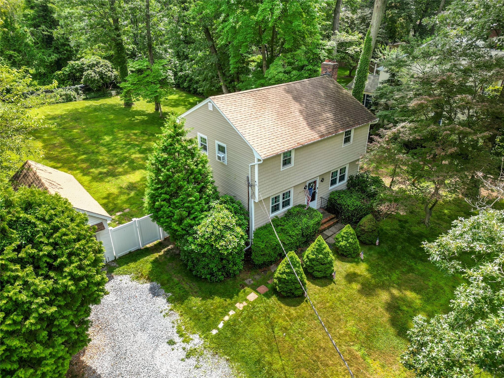 #1 photo, 12 Greentree Court, Northport , NY 11768