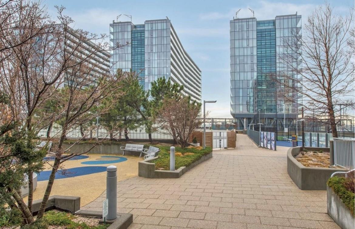 #1 photo, 131-01 40th Road, 法拉盛 Flushing , NY 11354