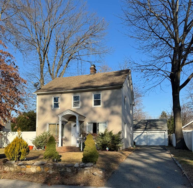 #1 photo, 187 Castle Avenue, 長島 西布雷 Westbury , NY 11590
