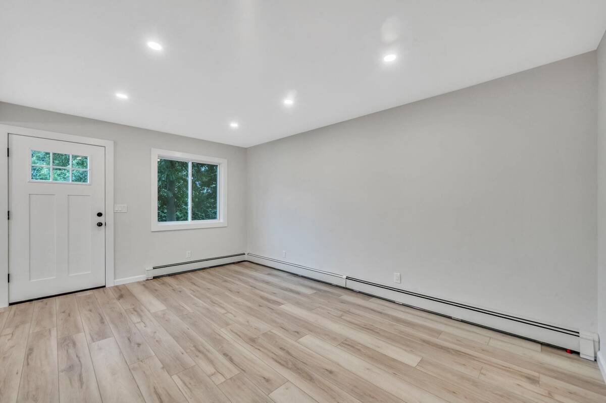 #1 photo, 3 Auburn Avenue, 東長島 海湾 Bay Shore , NY 11706