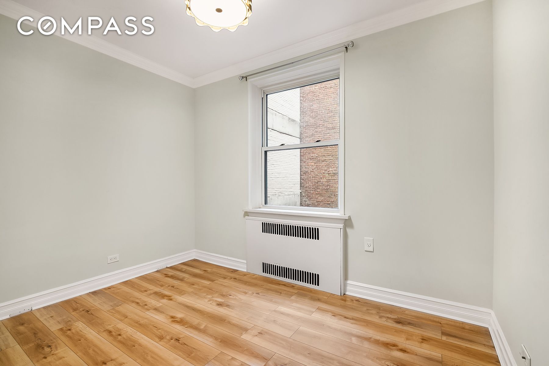 #11 photo, 305 W 52nd Street, Hell's Kitchen , NY 10019