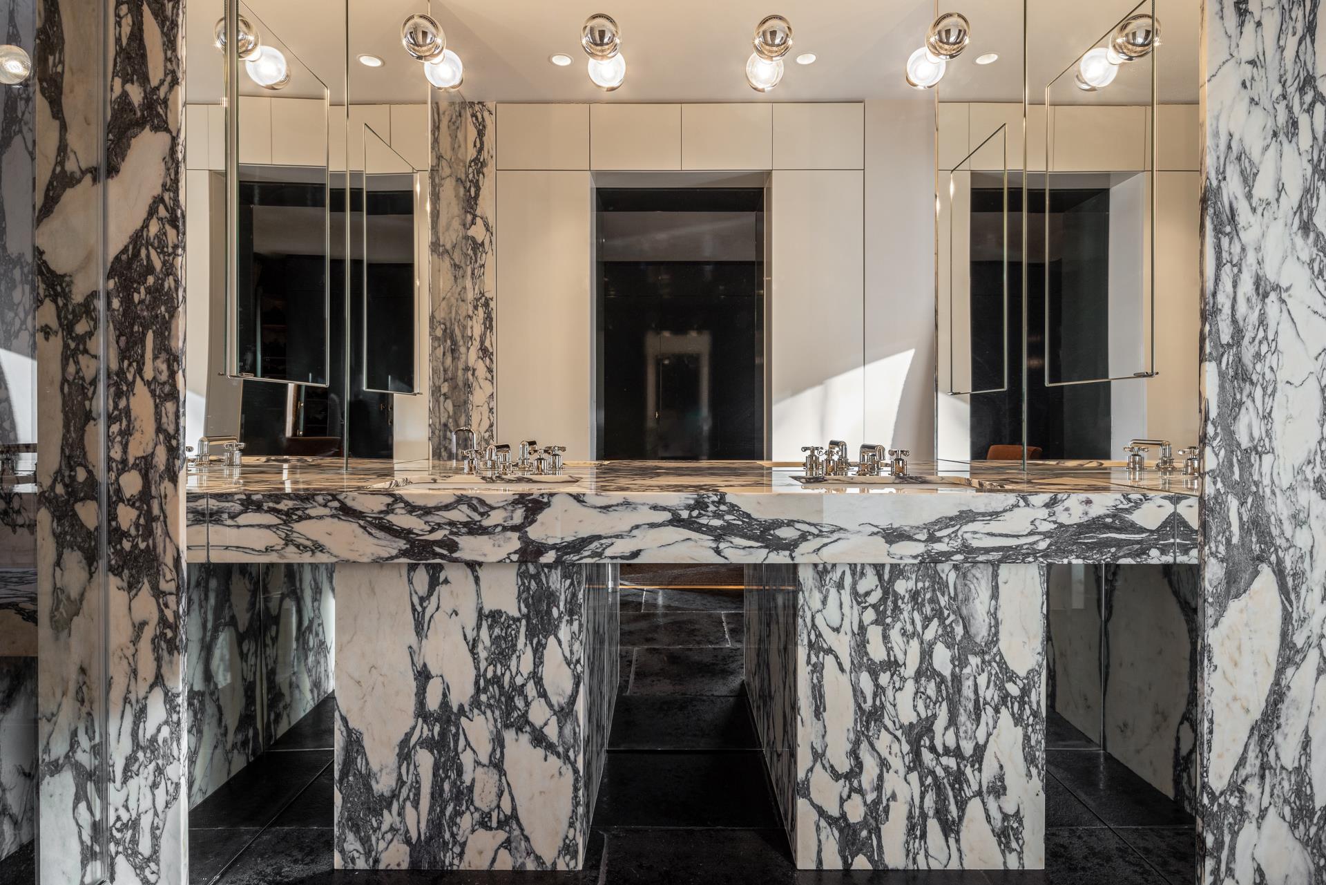 #10 photo, 462 W 23RD Street, マンハッタン Chelsea , NY 10011