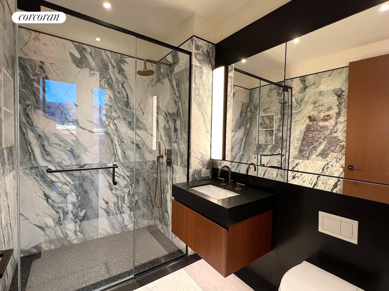 #7 photo, Brooklyn, ブルックリン区 Downtown Brooklyn , NY 11201