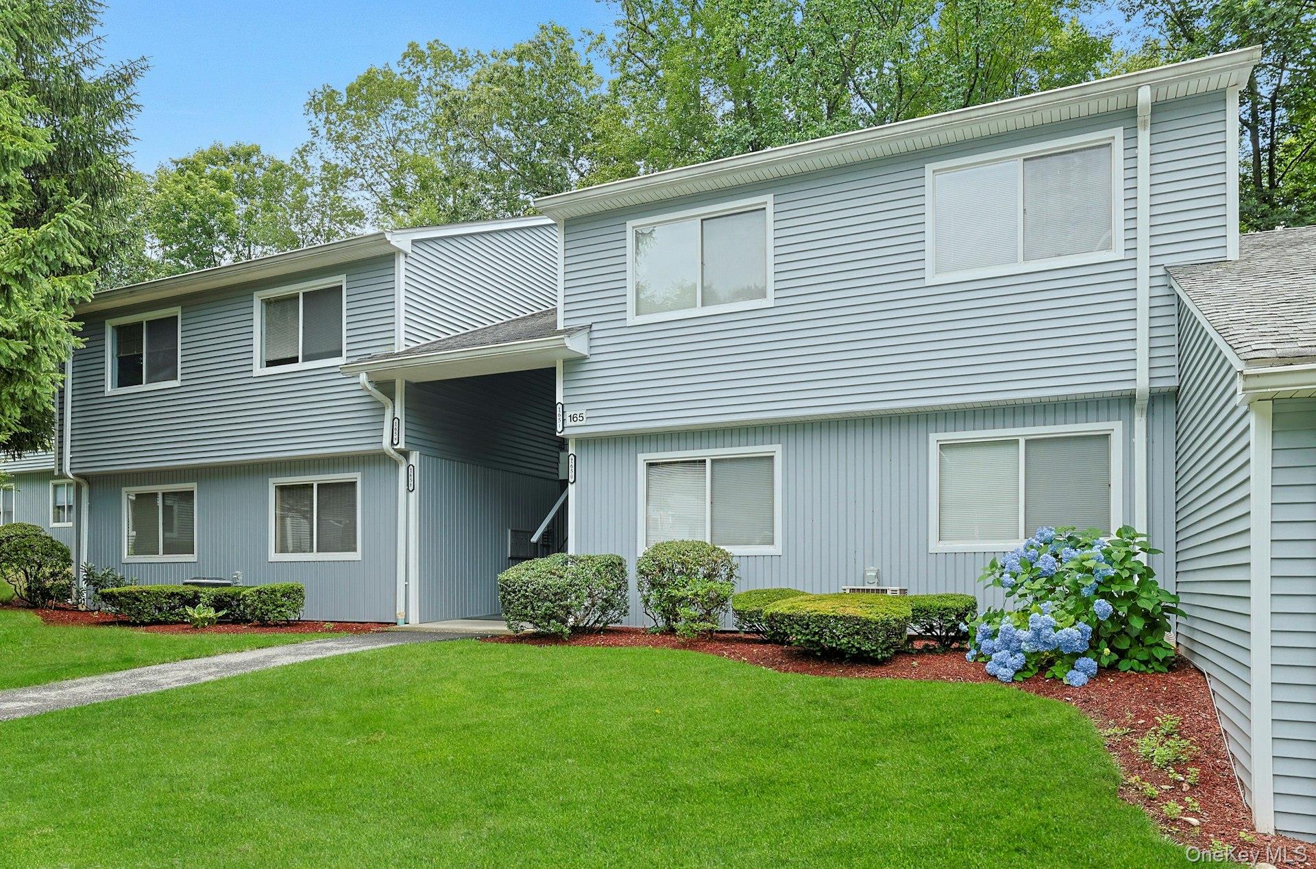 #1 photo, 165 Carriage Court, Yorktown Heights , NY 10598