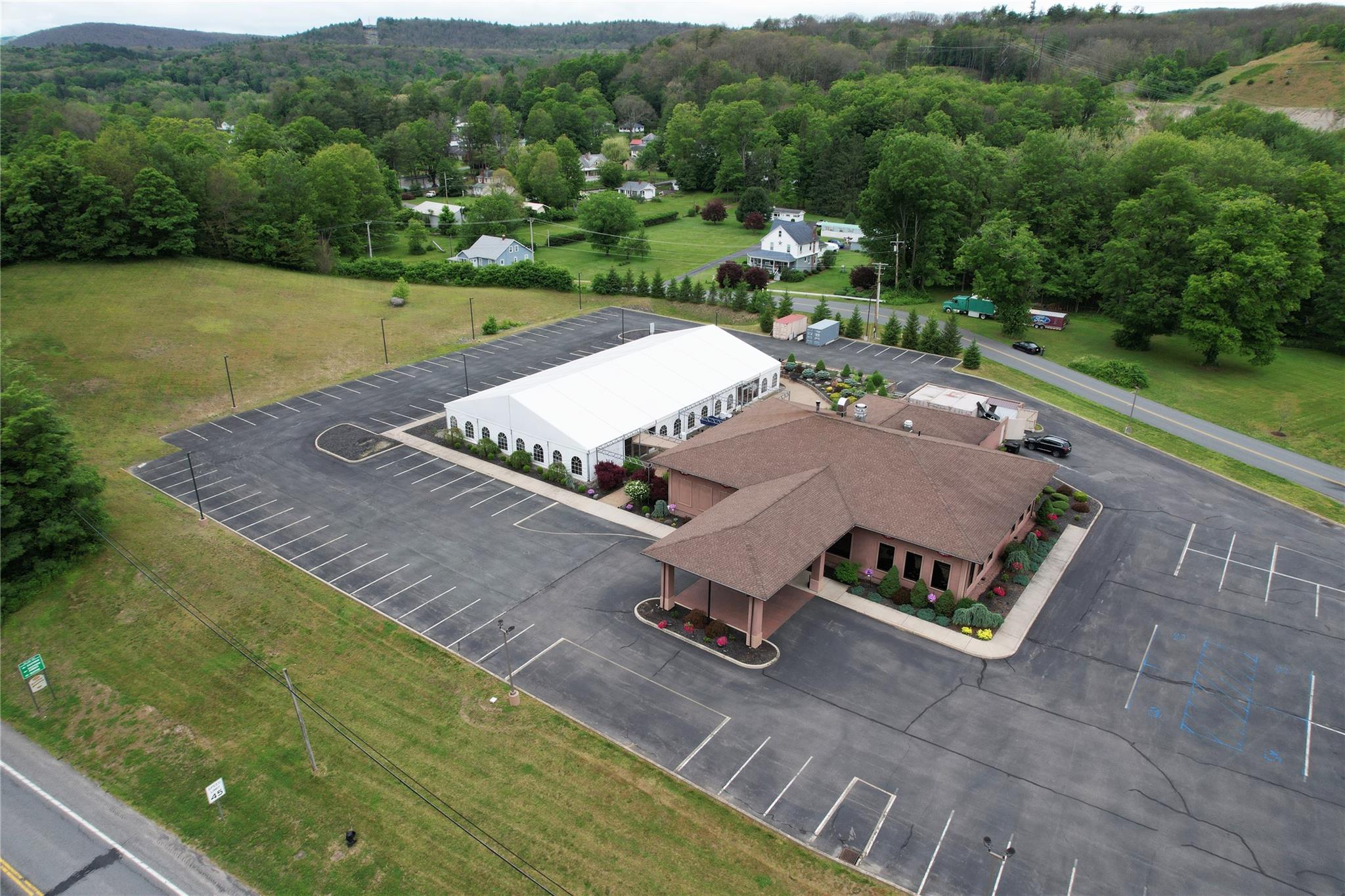 #1 photo, 7400-7410 Us-209, Napanoch , NY 12458