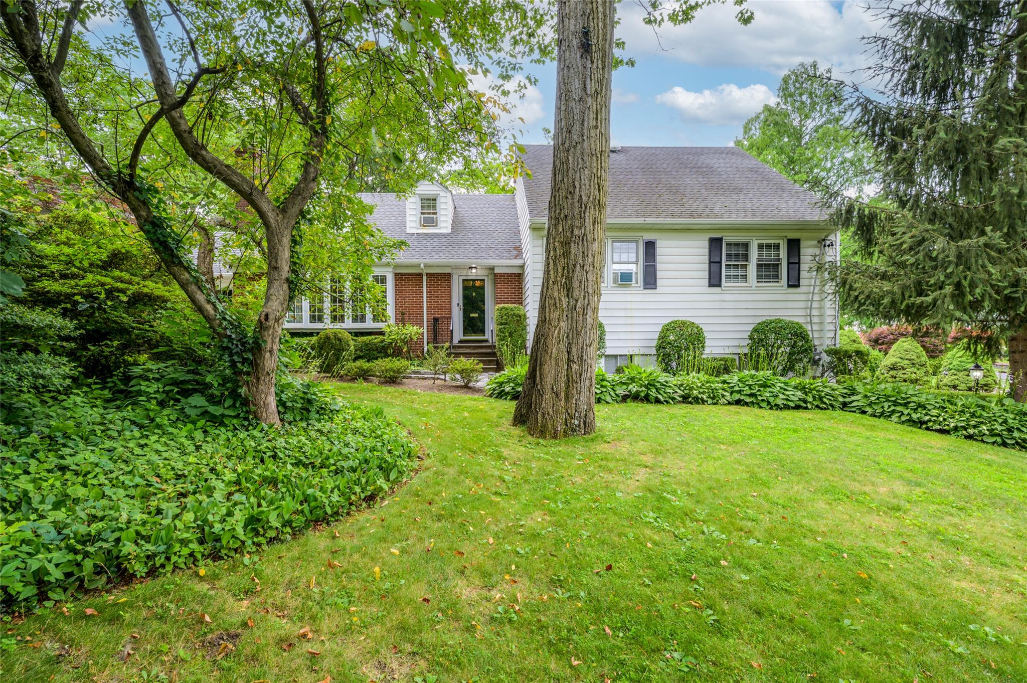 #1 photo, 9 Martin Road, 紐約州 Yonkers , NY 10701