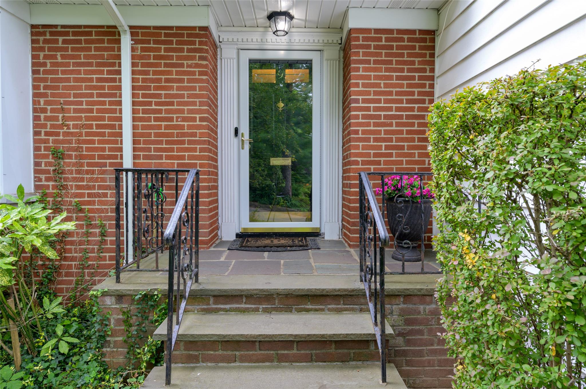 #4 photo, 9 Martin Road, Yonkers , NY 10701