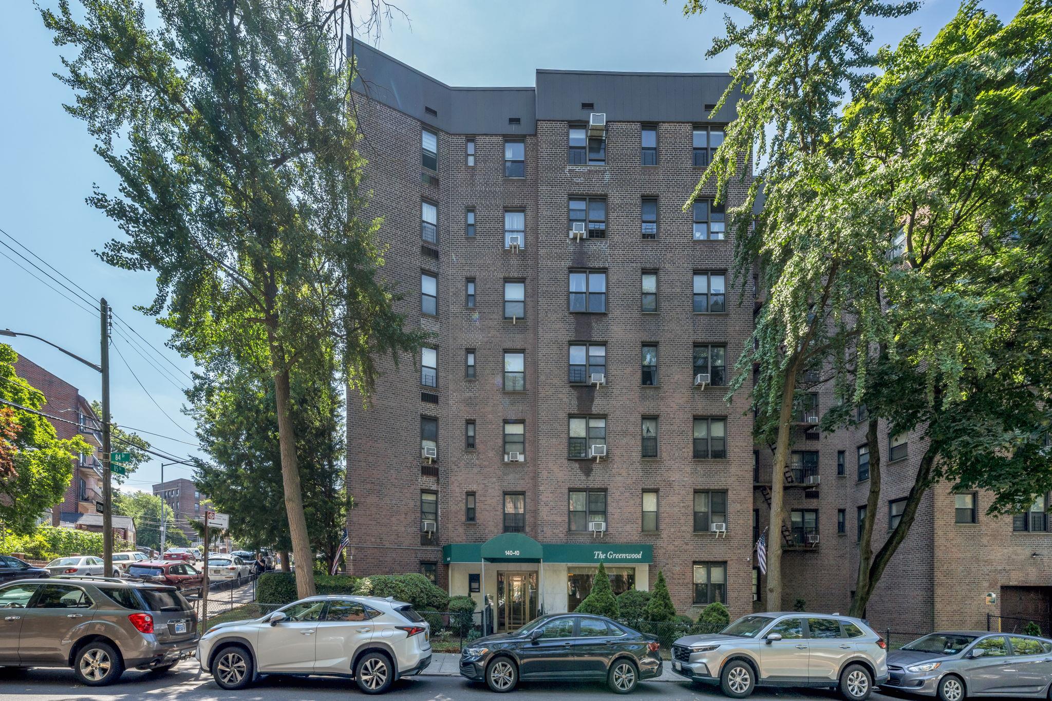 #16 photo, 140-10 84 Drive, Briarwood , NY 11435