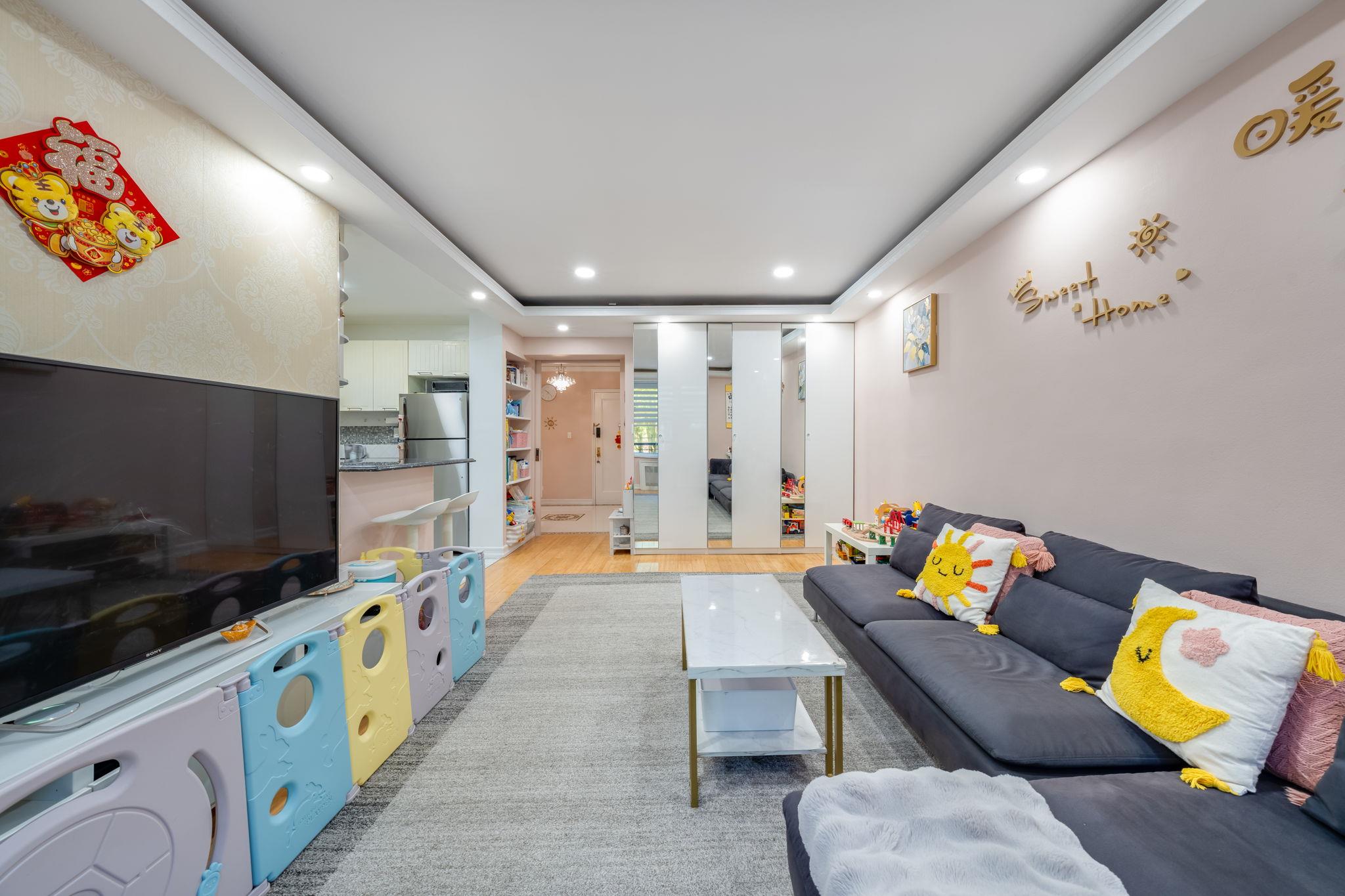 #6 photo, 140-10 84 Drive, Briarwood , NY 11435