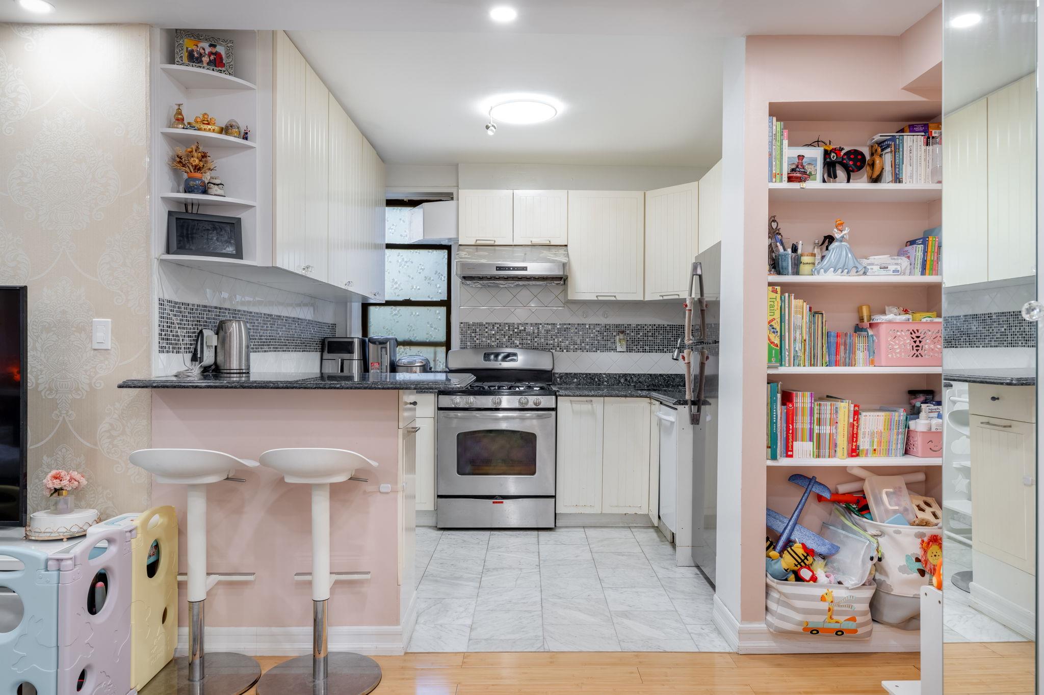 #8 photo, 140-10 84 Drive, Briarwood , NY 11435