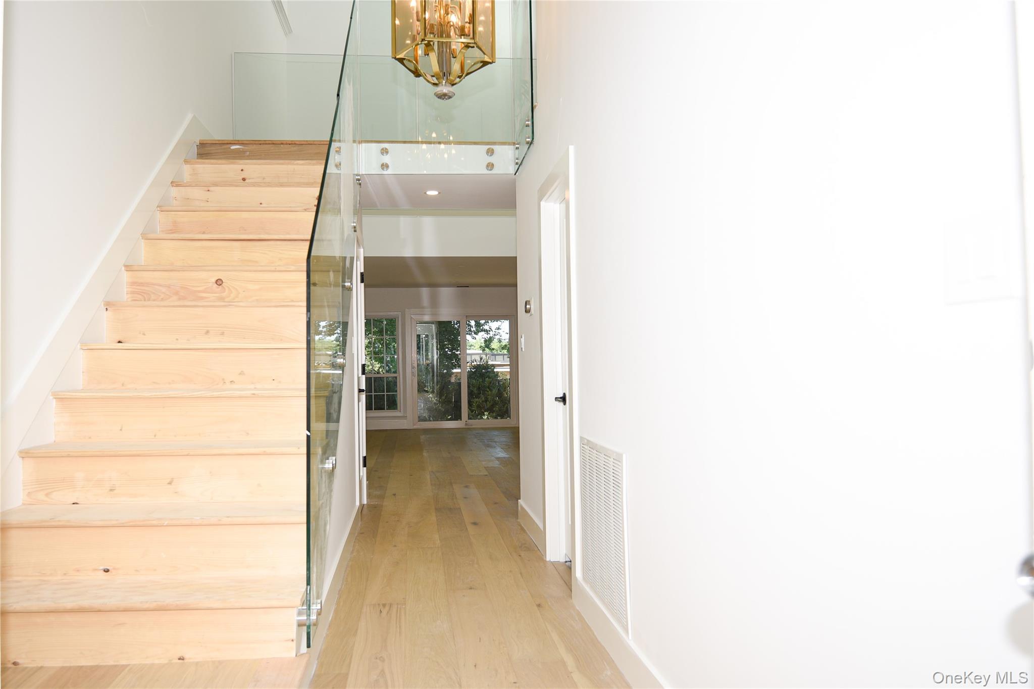 #15 photo, 95 Woodlake Drive, ナッソー郡 Woodbury , NY 11797