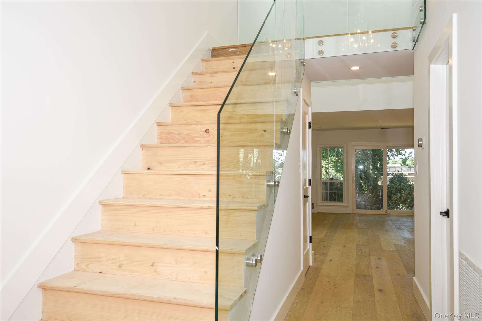 #16 photo, 95 Woodlake Drive, ナッソー郡 Woodbury , NY 11797