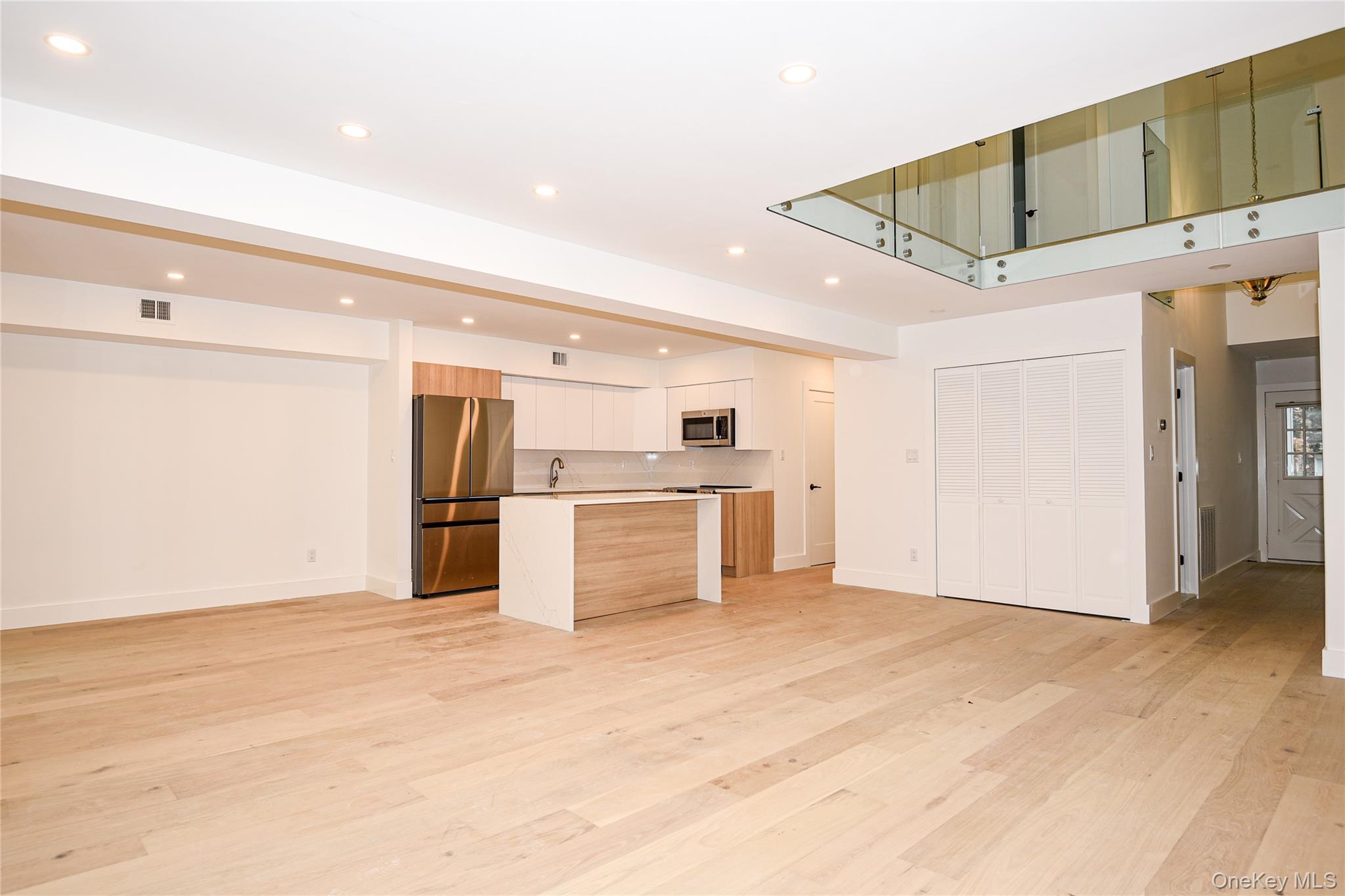 #5 photo, 95 Woodlake Drive, ナッソー郡 Woodbury , NY 11797