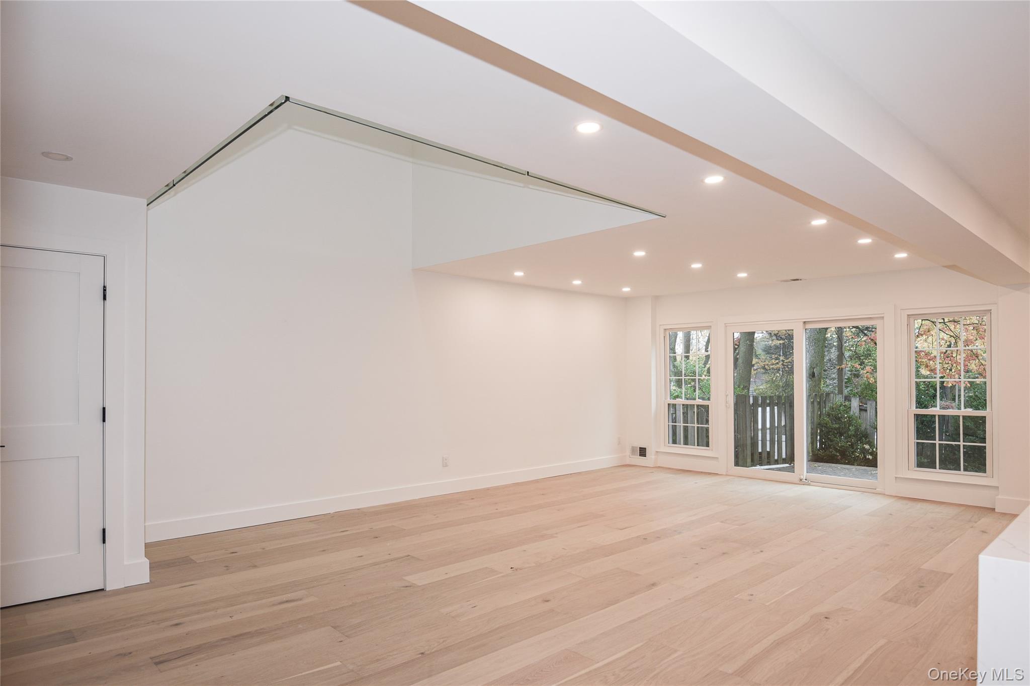 #9 photo, 95 Woodlake Drive, ナッソー郡 Woodbury , NY 11797