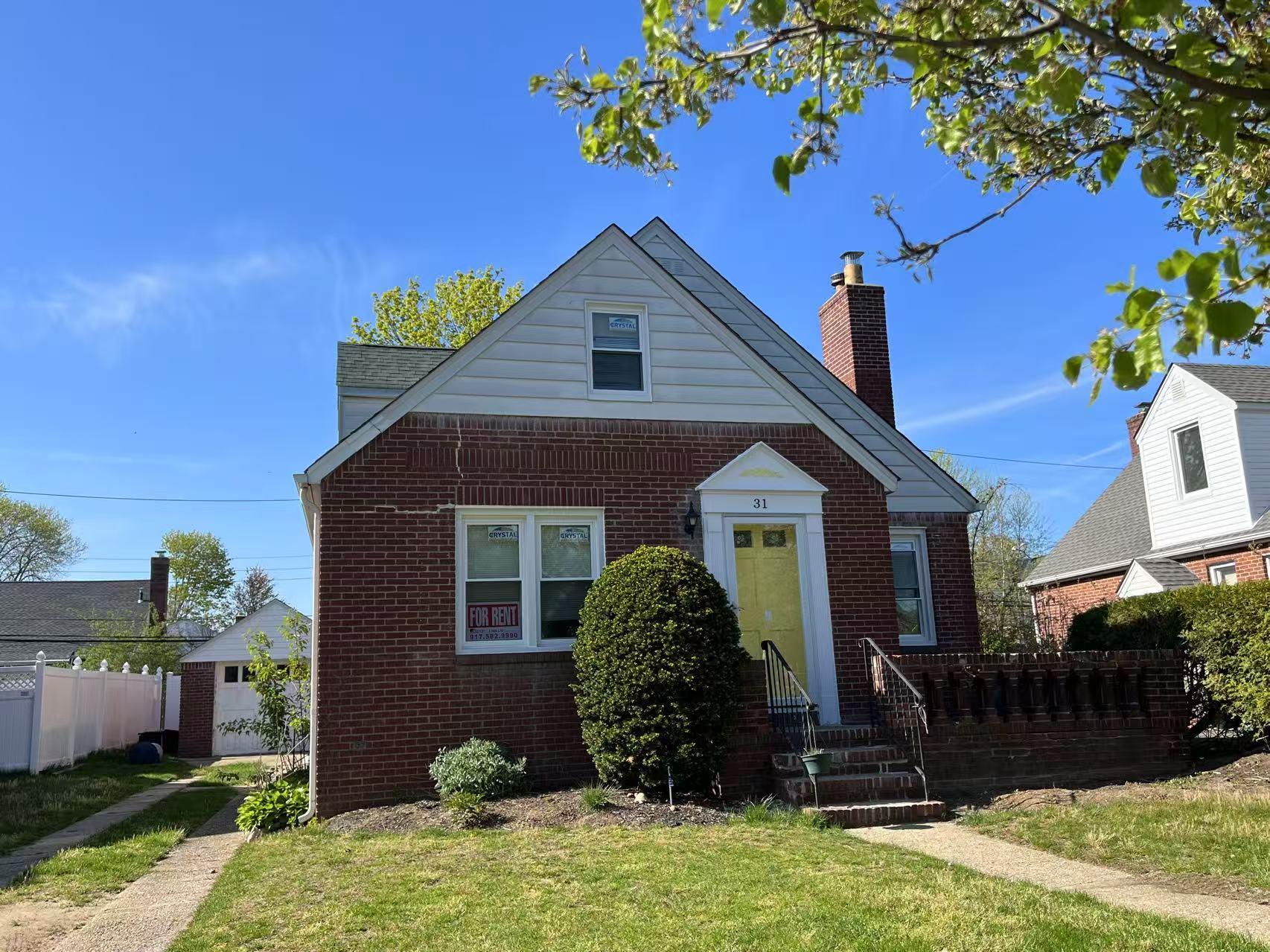 #1 photo, 31 Evergreen Lane, New Hyde Park , NY 11040