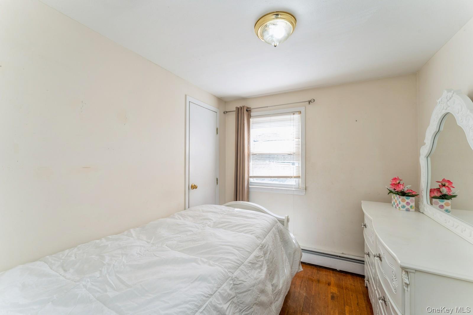 #15 photo, 220 Elzey Ave., ナッソー郡 Elmont , NY 11003