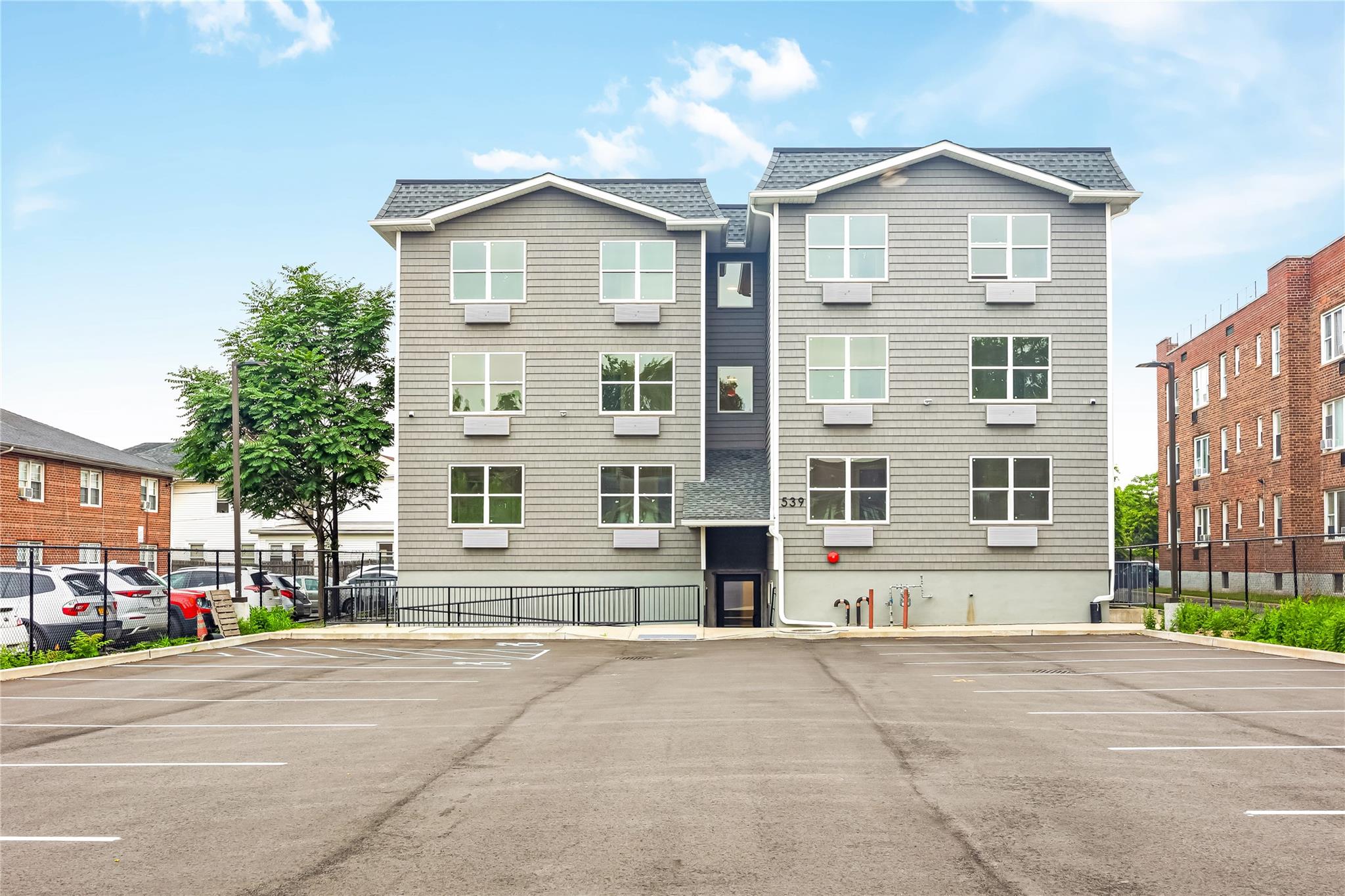 #1 photo, 539 Front Street, 長島 Hempstead , NY 11550