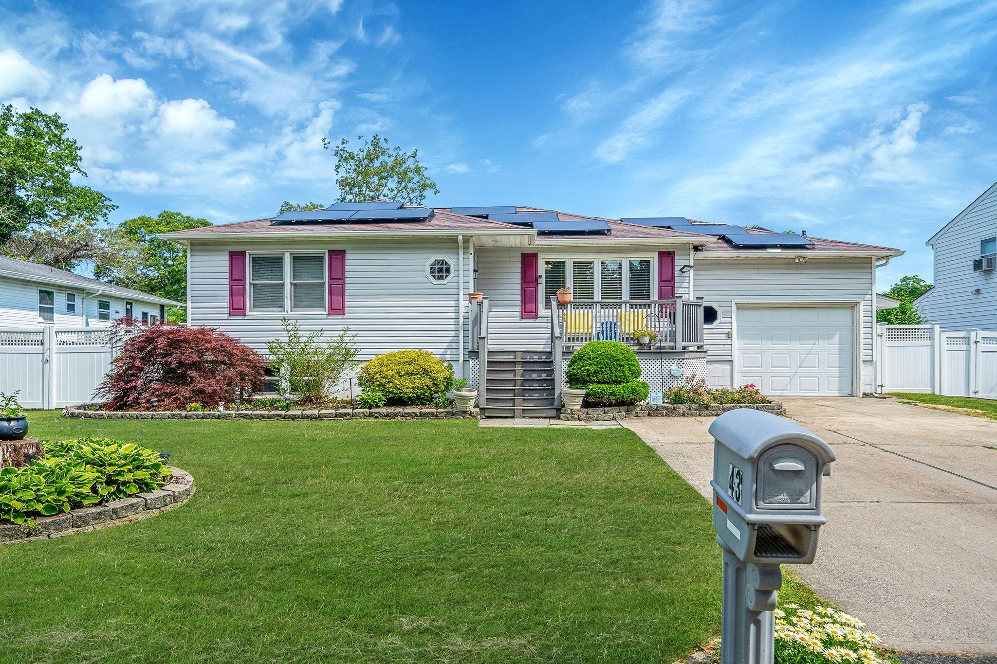 #2 photo, 43 Ranch Drive, サフォーク郡 Shirley , NY 11967