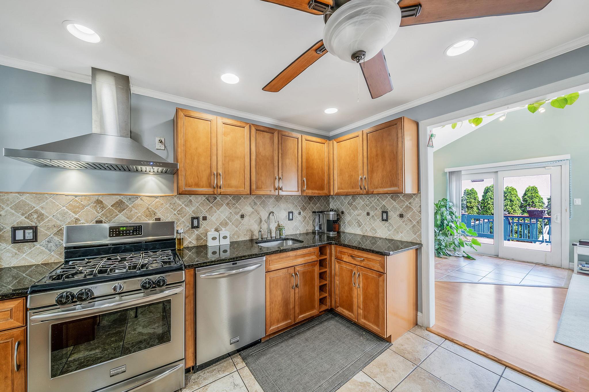 #8 photo, 43 Ranch Drive, サフォーク郡 Shirley , NY 11967