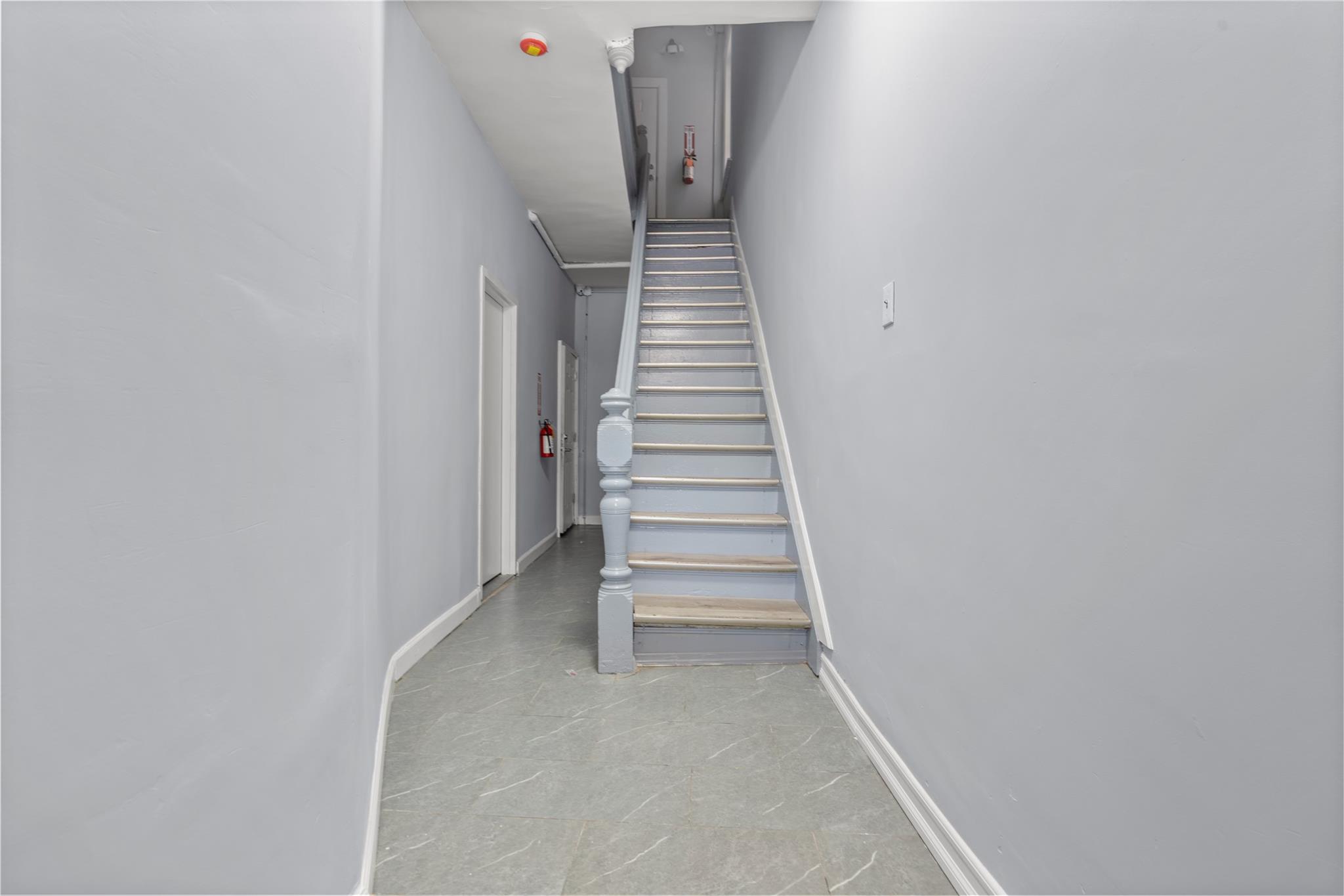 #4 photo, 123 Elm Street, Yonkers , NY 10701