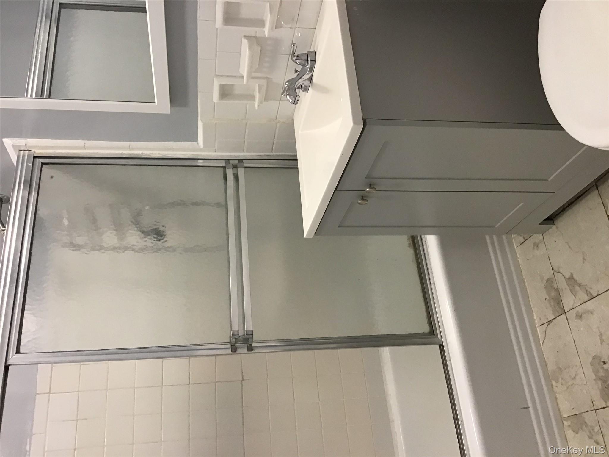 #18 photo, 54-40 Little Neck Parkway, クイーンズ区 Little Neck , NY 11362