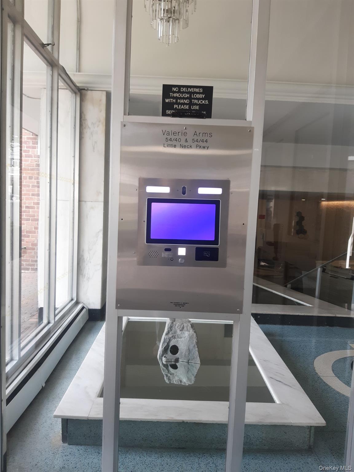 #4 photo, 54-40 Little Neck Parkway, クイーンズ区 Little Neck , NY 11362