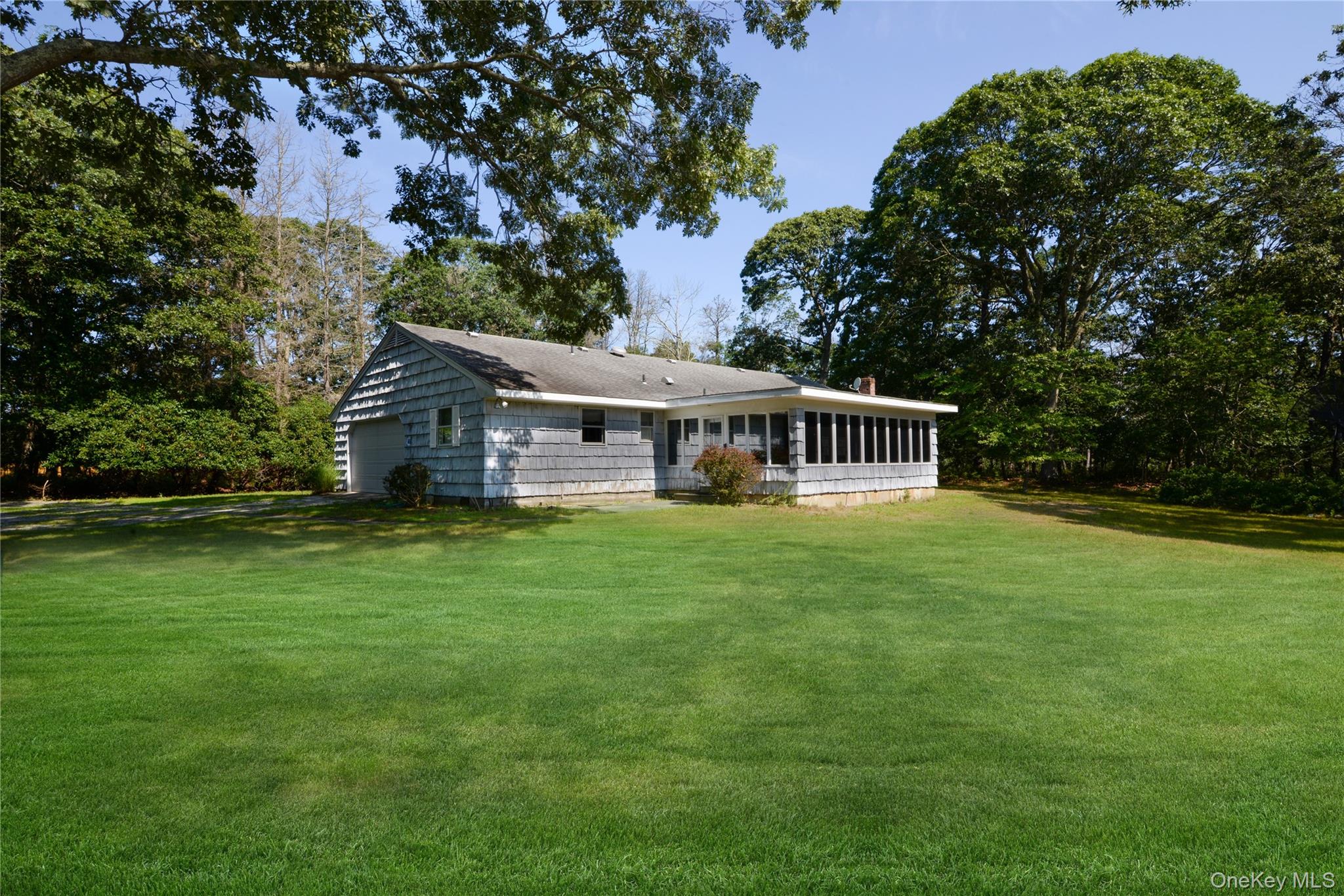 #4 photo, 77 Montauk Highway, سوفولك Westhampton , NY 11977