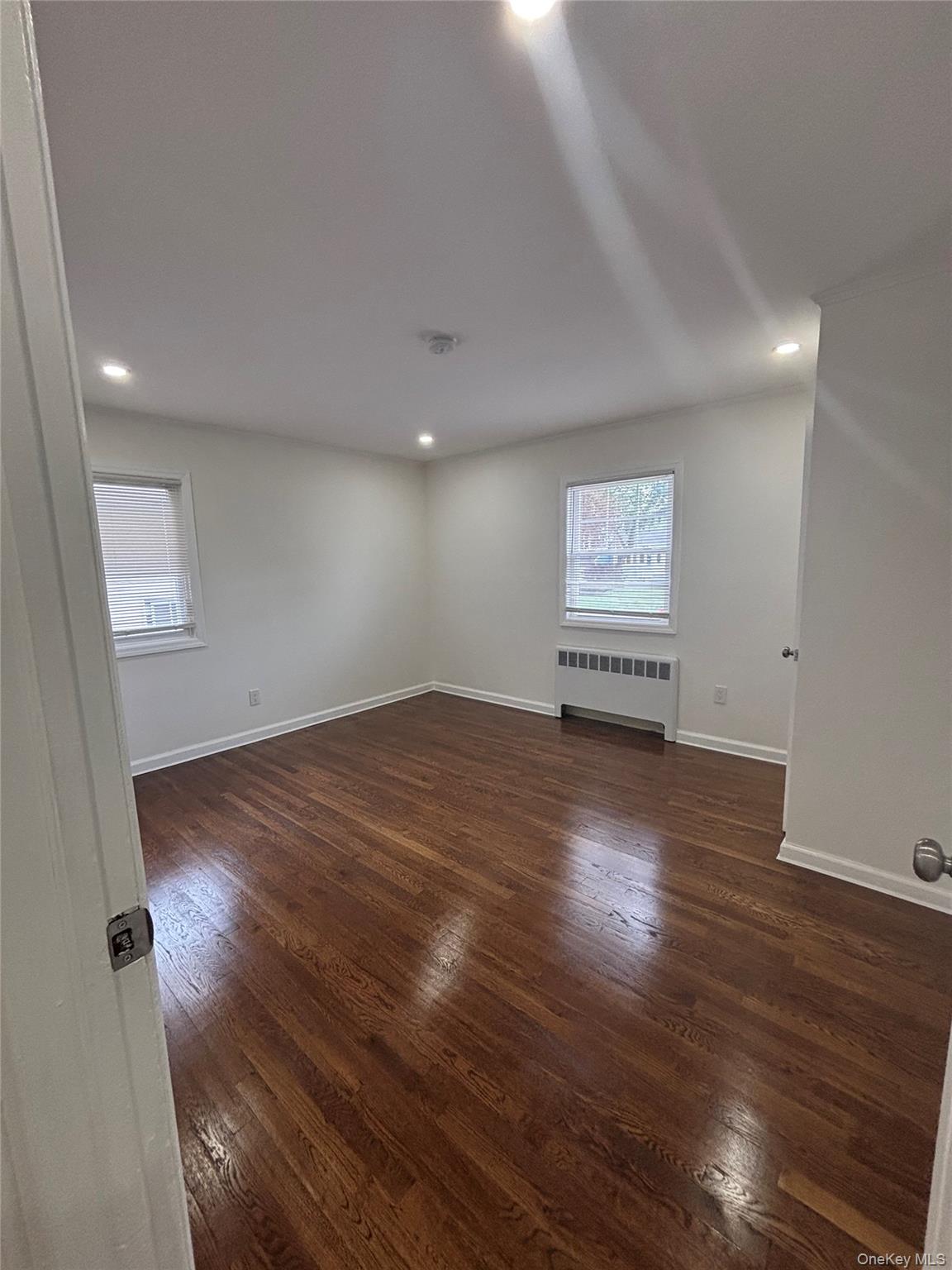 #6 photo, 868 Oliver Avenue, ナッソー郡 Westbury , NY 11590