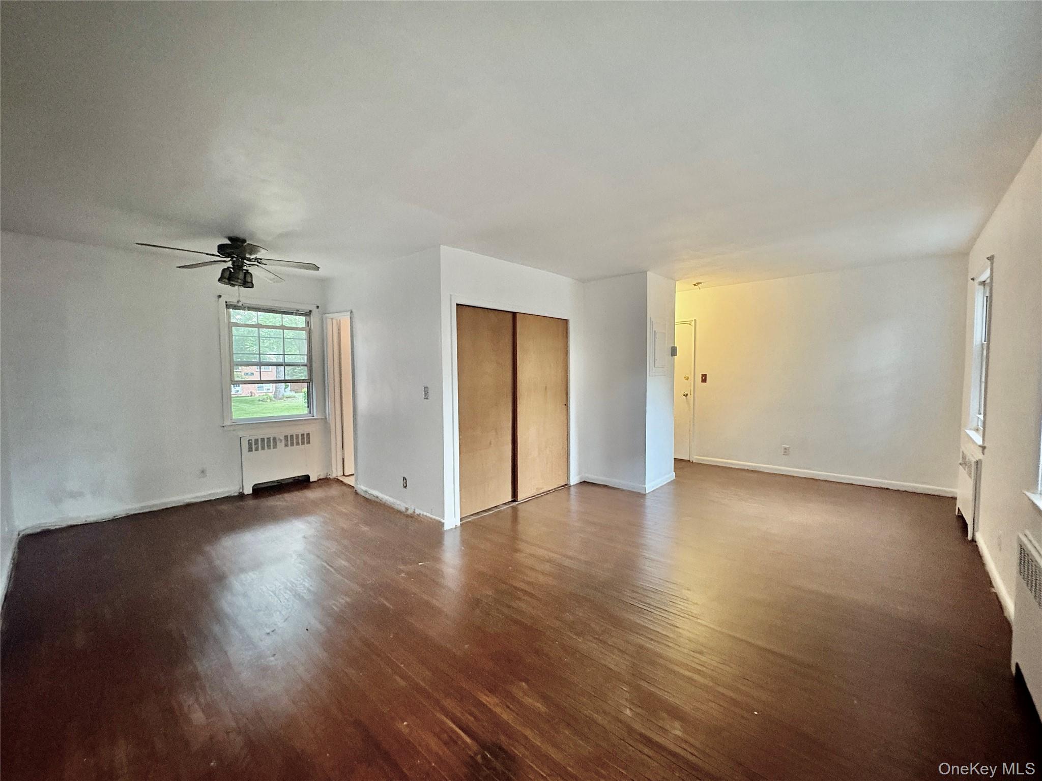 #5 photo, 182 Pinewood Road, Hartsdale , NY 10530