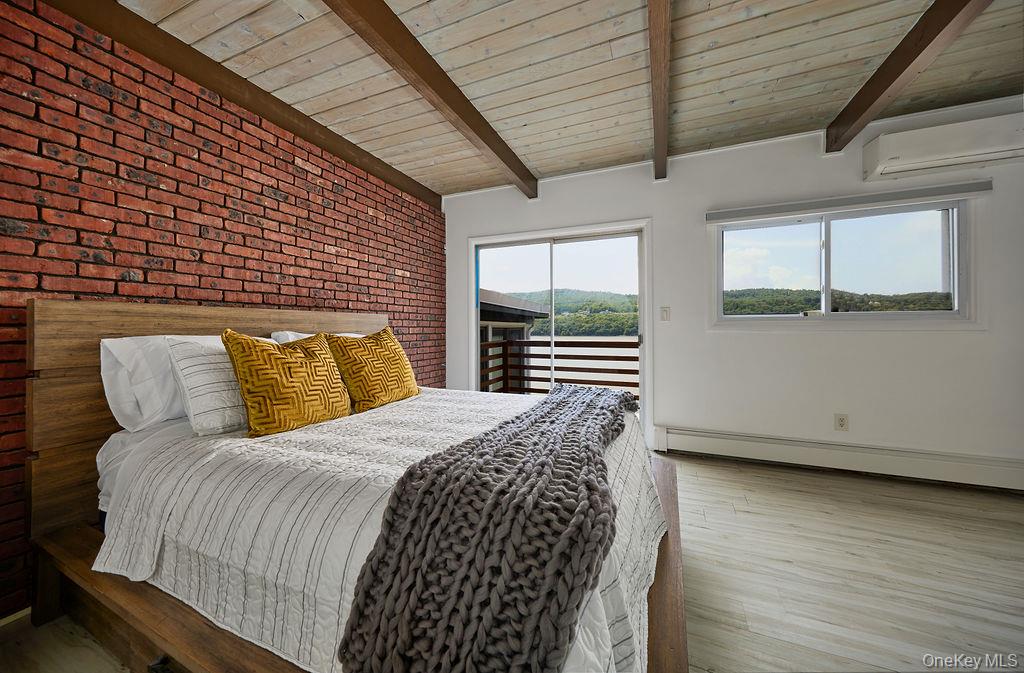 #12 photo, 66 River Road, Hyde Park , NY 12538