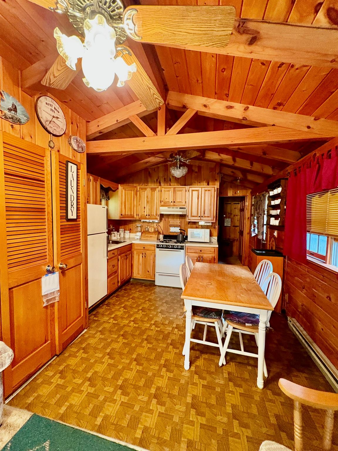 #14 photo, 1460 Old Route 17, 紐約州 Roscoe , NY 12776