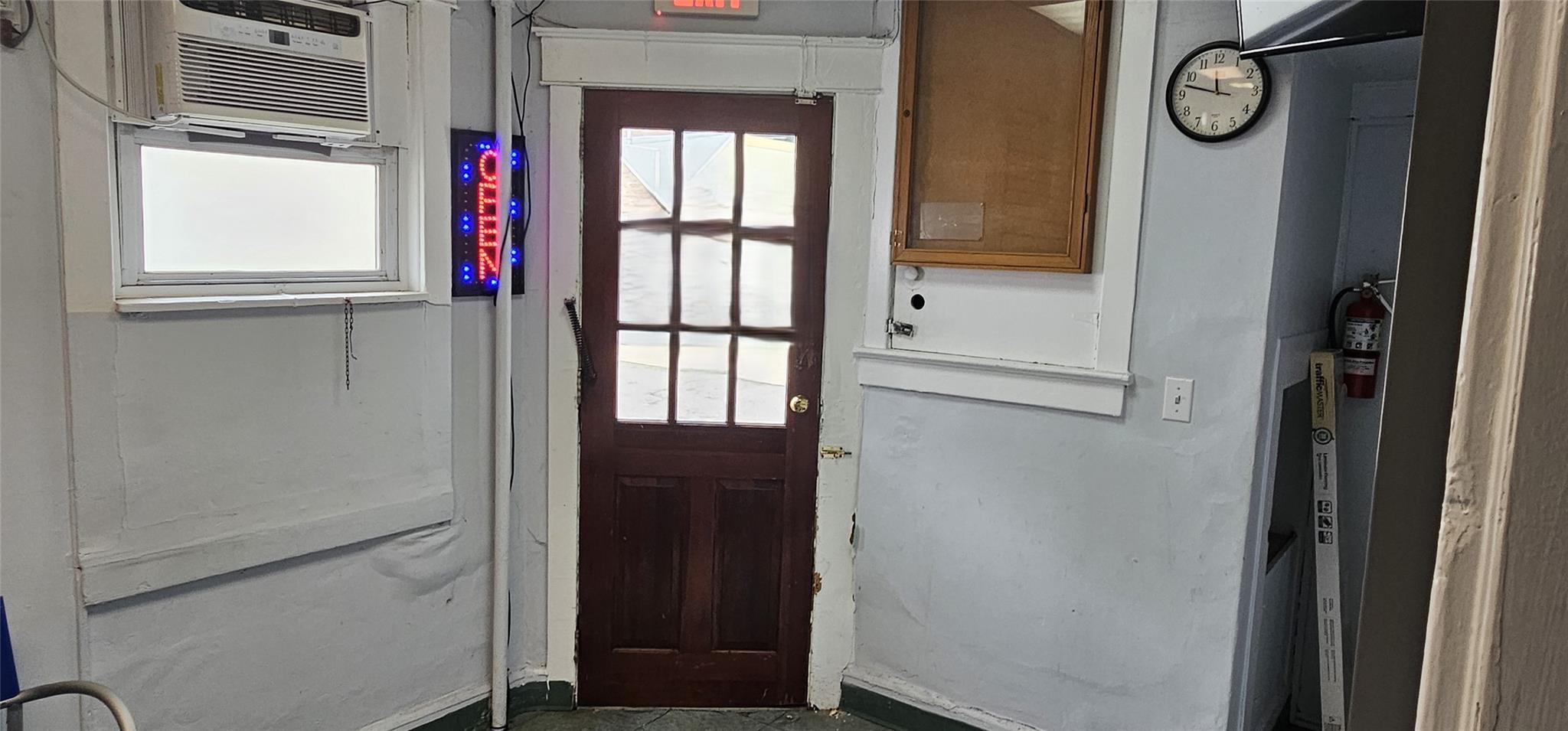 #8 photo, 421 Fifth Avenue, Pelham , NY 10803