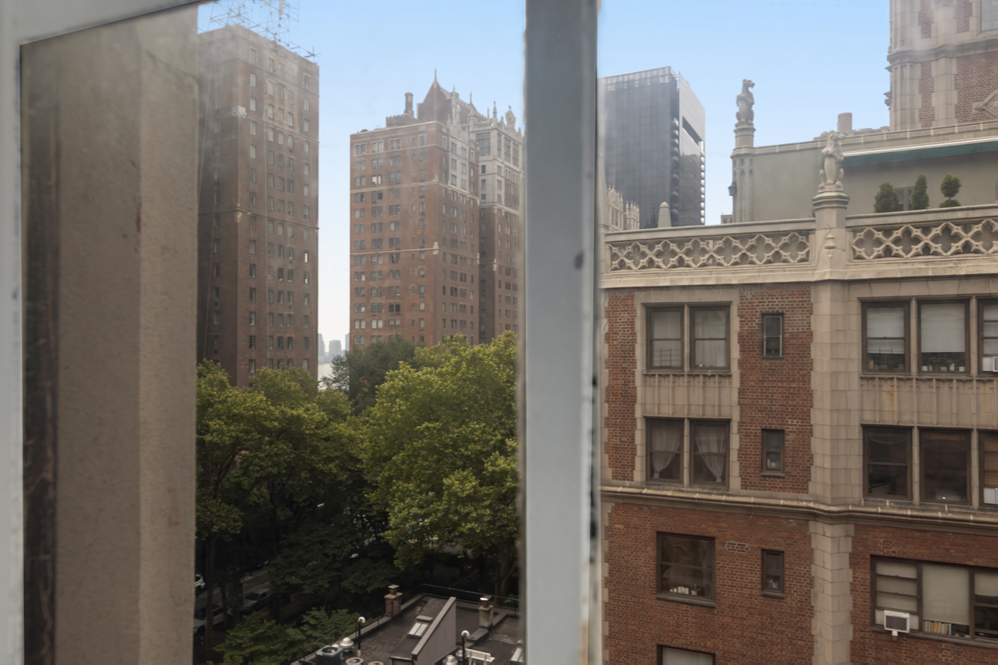 #11 photo, 321 E 43rd Street, マンハッタン Turtle Bay , NY 10017