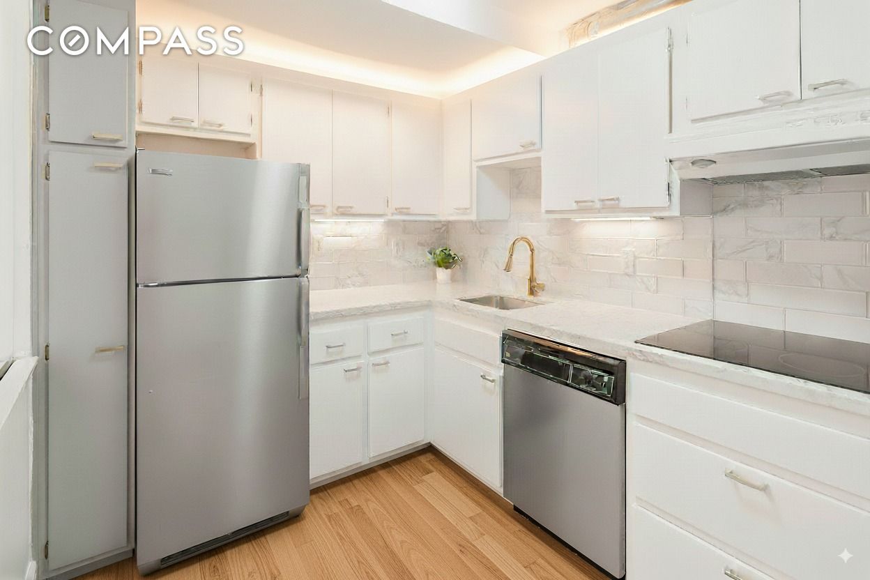 #21 photo, 251 W 19th Street, マンハッタン Chelsea , NY 10011