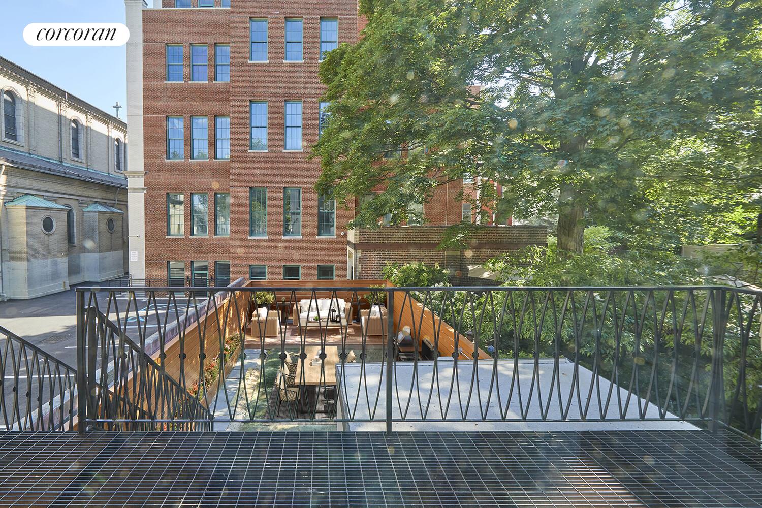 #8 photo, 1002 STERLING Place, ブルックリン区 Crown Heights , NY 11213