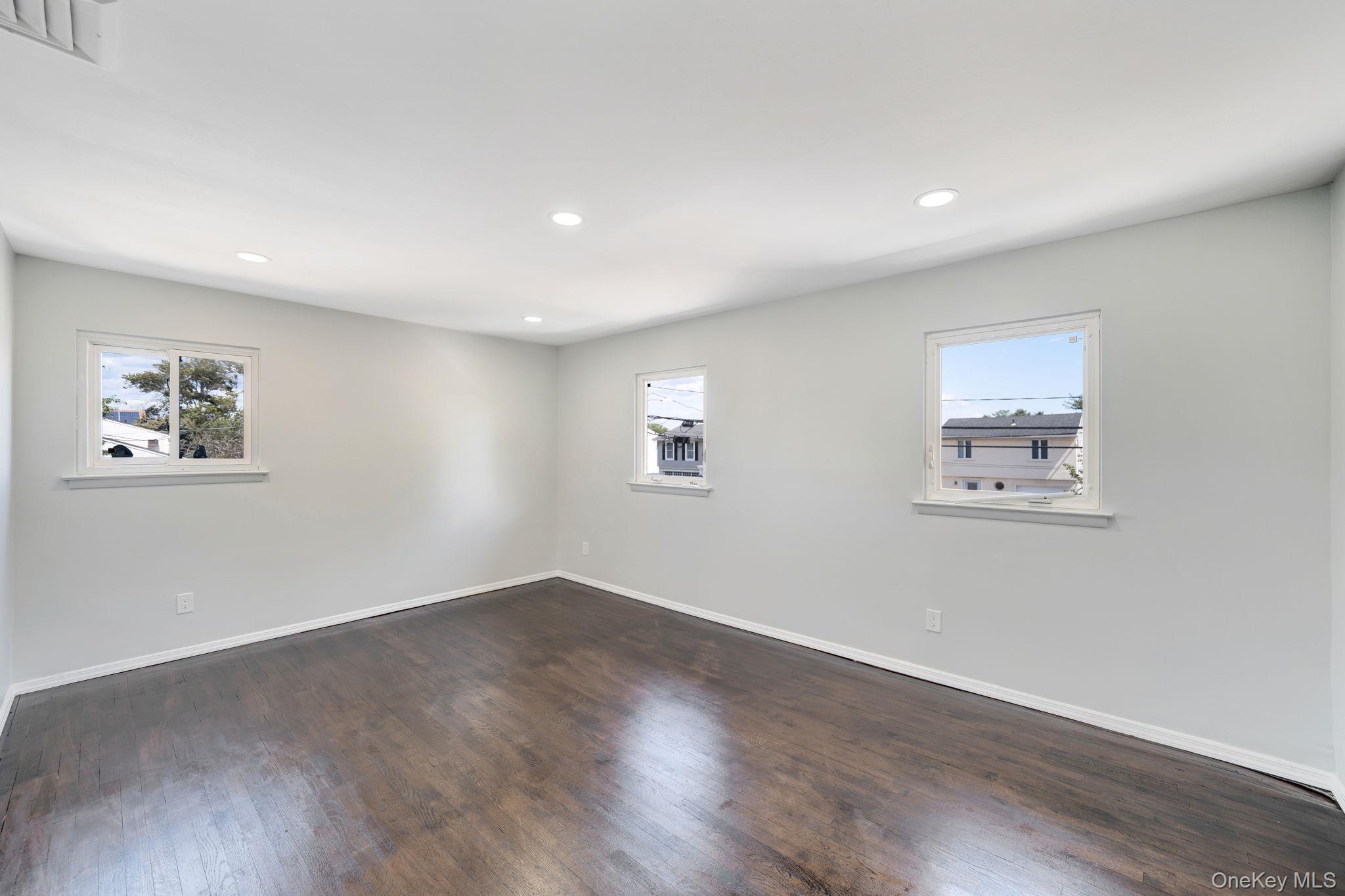 #10 photo, 3058 Susan Road, ナッソー郡 Bellmore , NY 11710