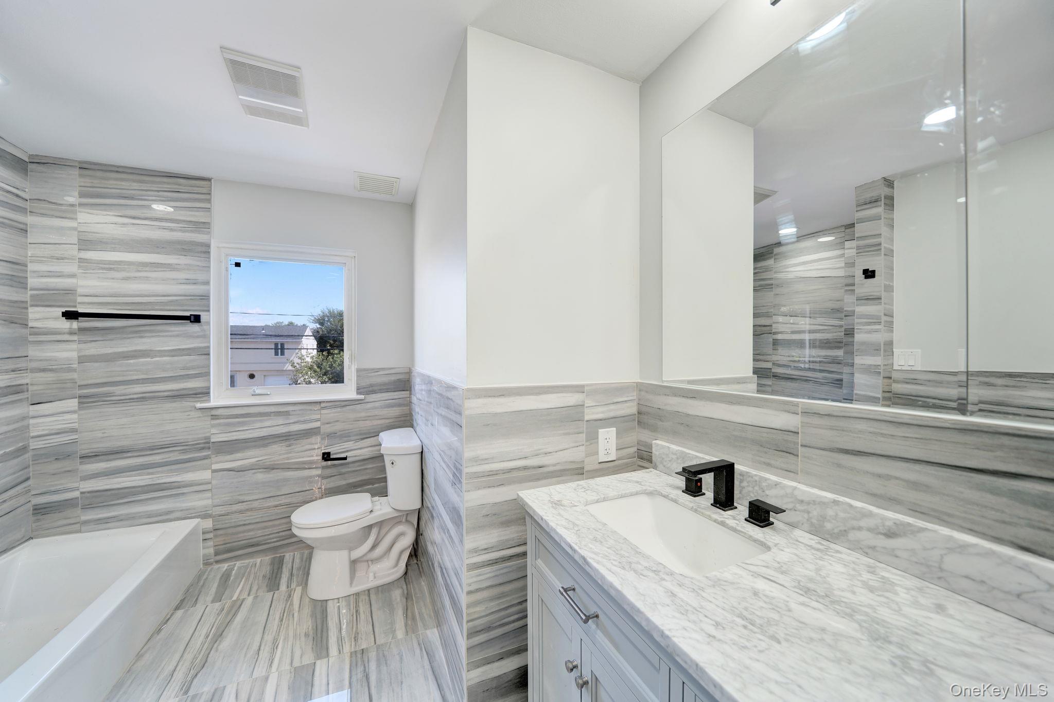 #19 photo, 3058 Susan Road, ナッソー郡 Bellmore , NY 11710