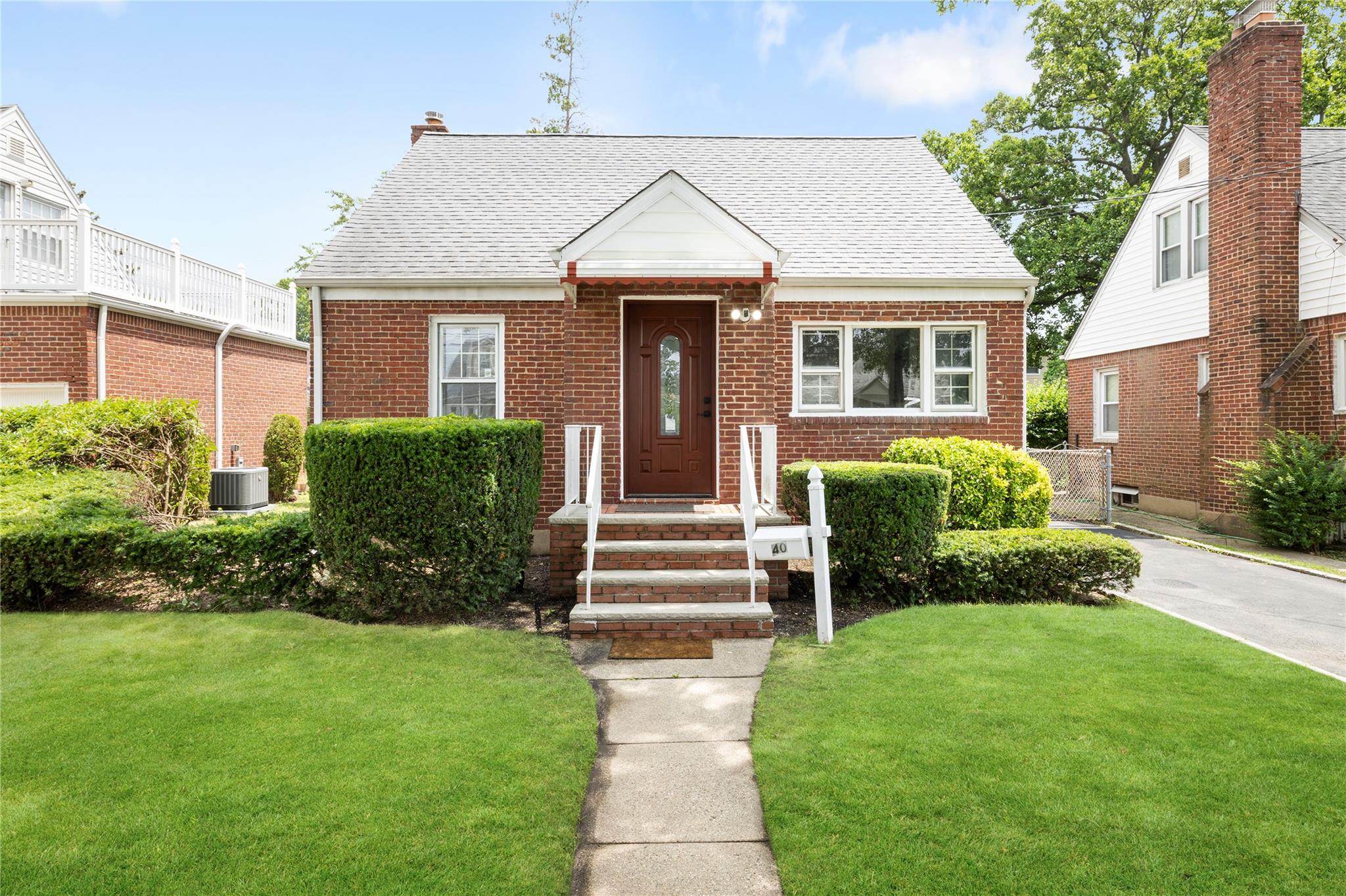 #1 photo, 40 Pilgrim Street, 長島 New Hyde Park , NY 11040