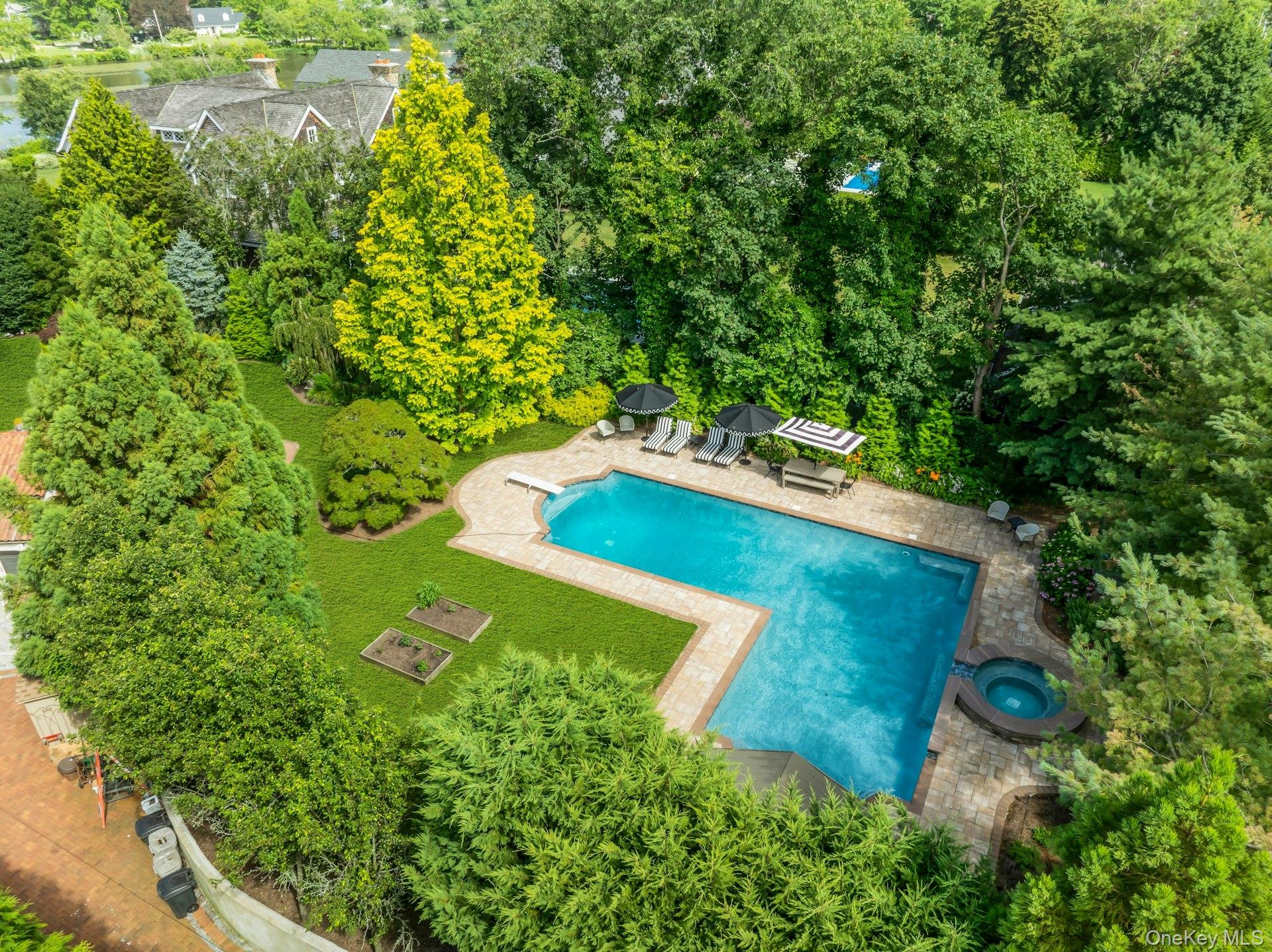 #18 photo, 259 Lakeview Avenue, サフォーク郡 Brightwaters , NY 11718