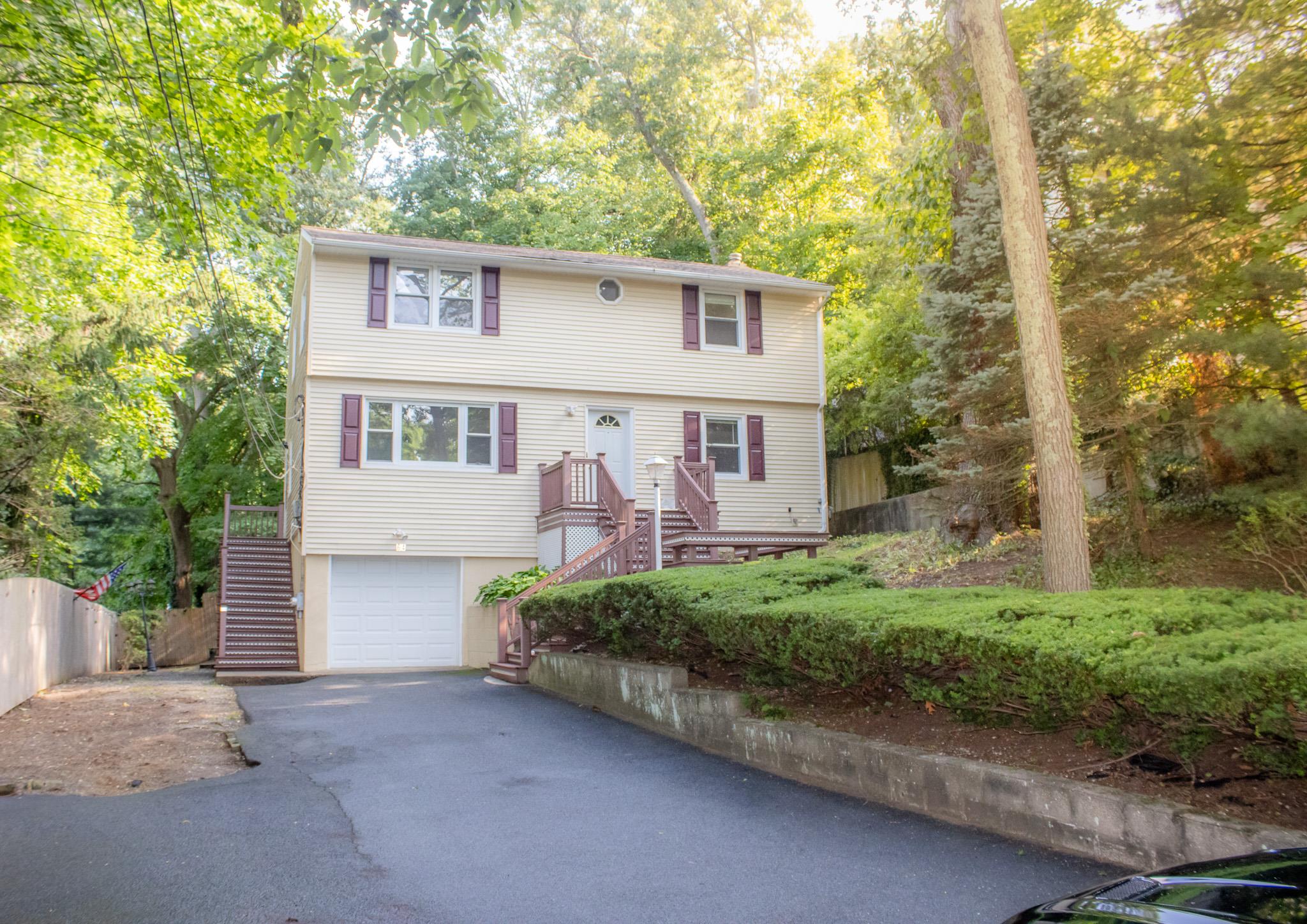 #1 photo, 64A Polk Avenue, 東長島 East Northport , NY 11731