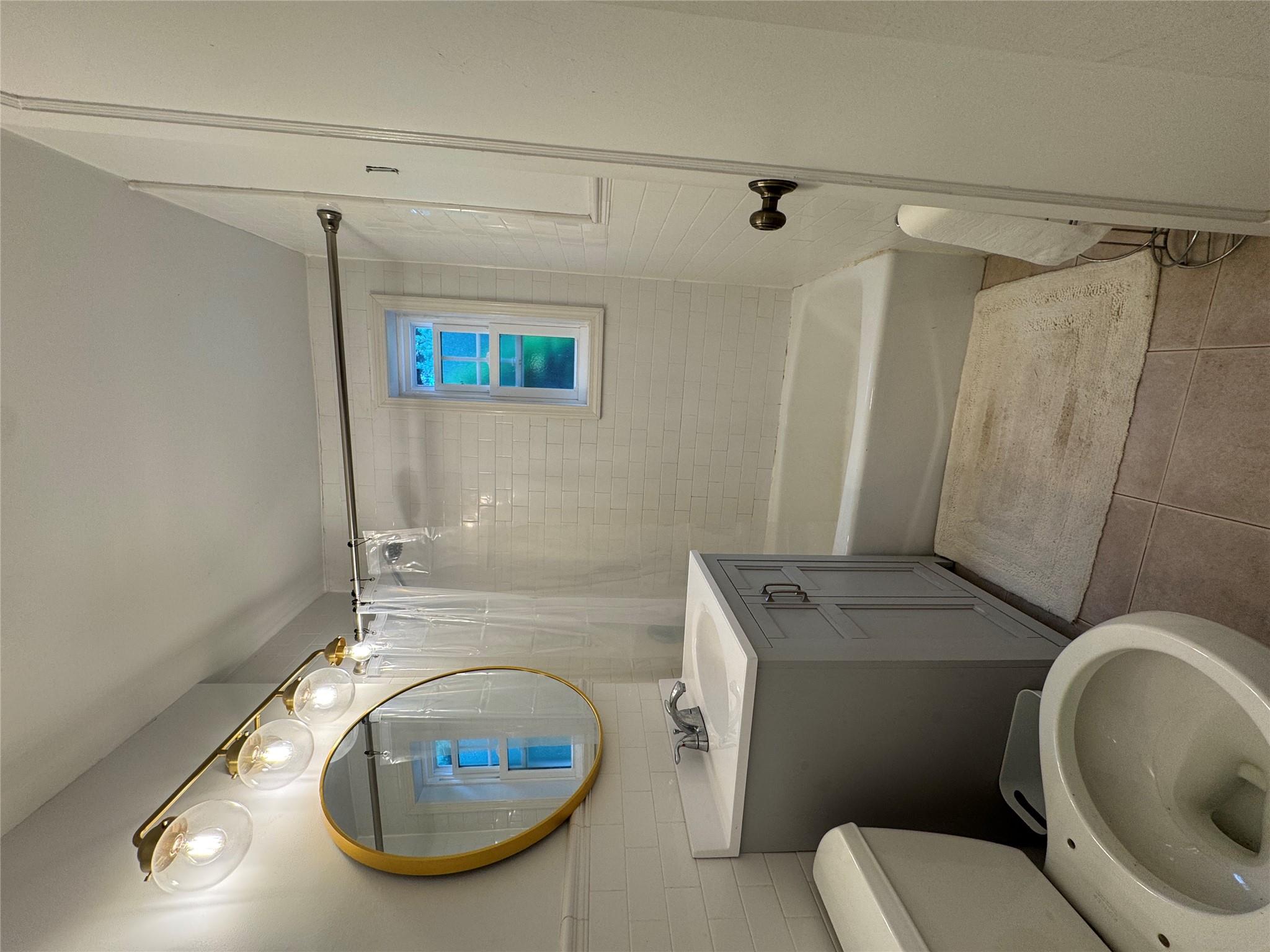 #4 photo, 7827 Cloverdale Boulevard, クイーンズ区 Oakland Gardens , NY 11364