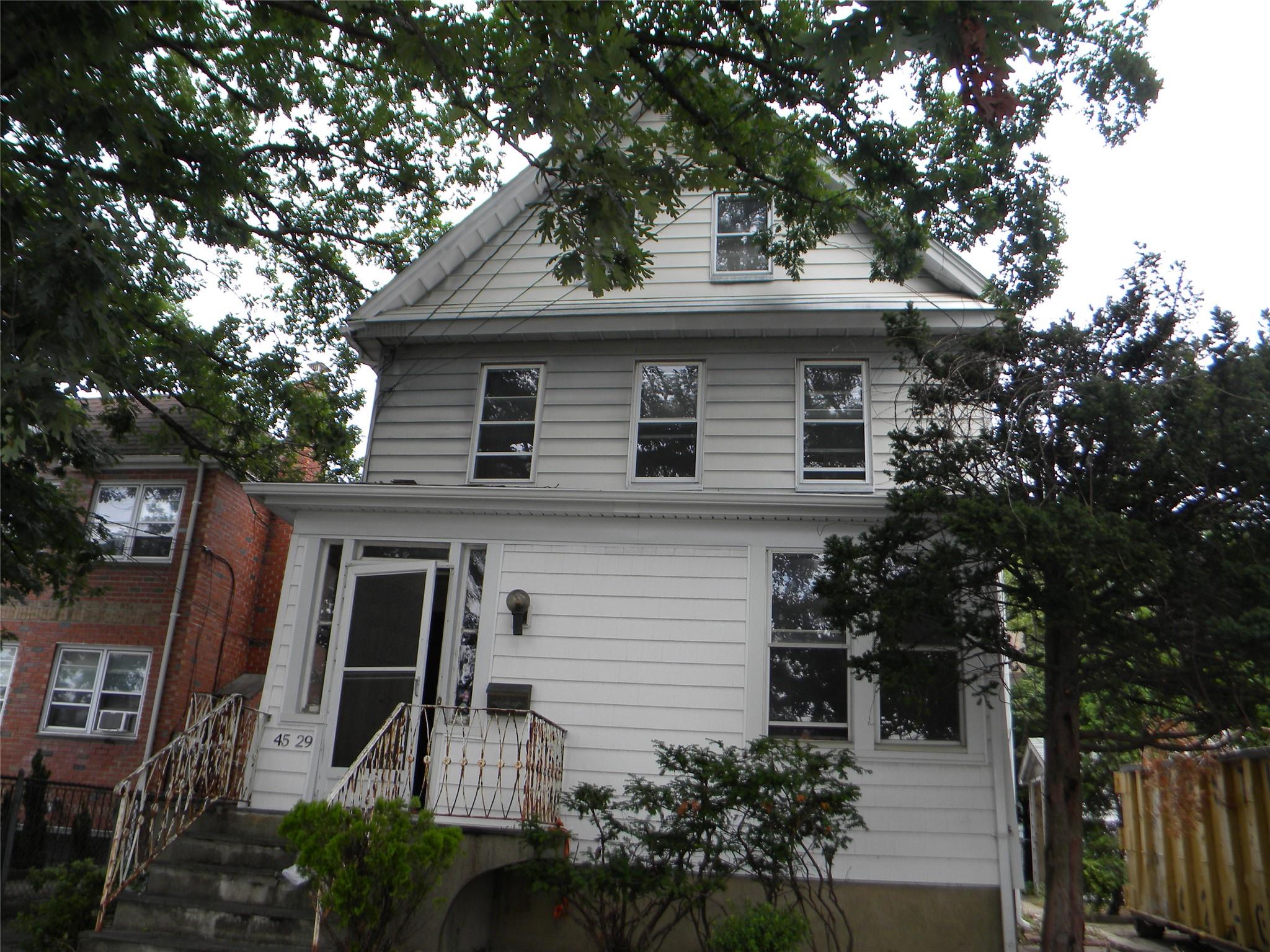 #1 photo, 4529 Marathon Parkway, 皇后區 道格拉斯頓 Douglaston , NY 11362