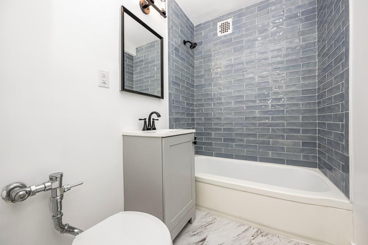 #15 photo, 67-50 Thornton Place, Forest Hills , NY 11375