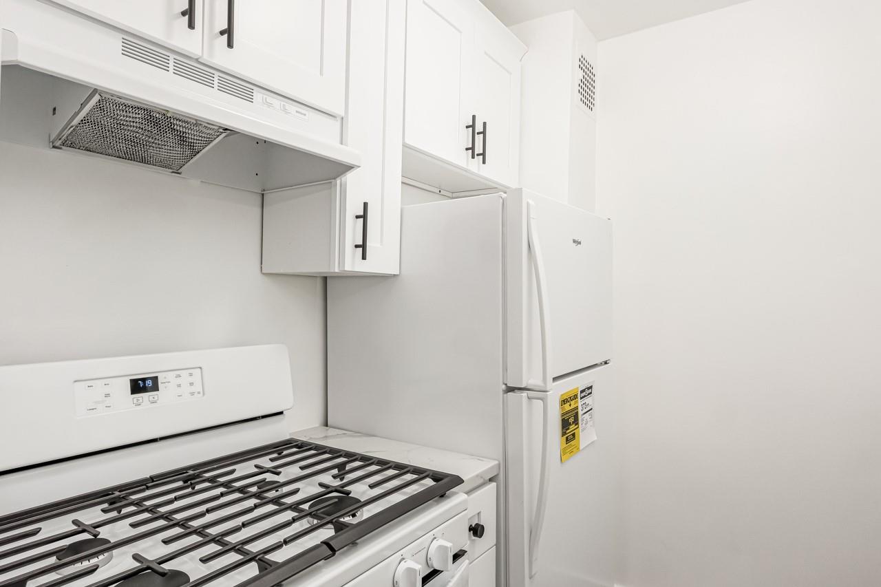 #6 photo, 67-50 Thornton Place, Forest Hills , NY 11375