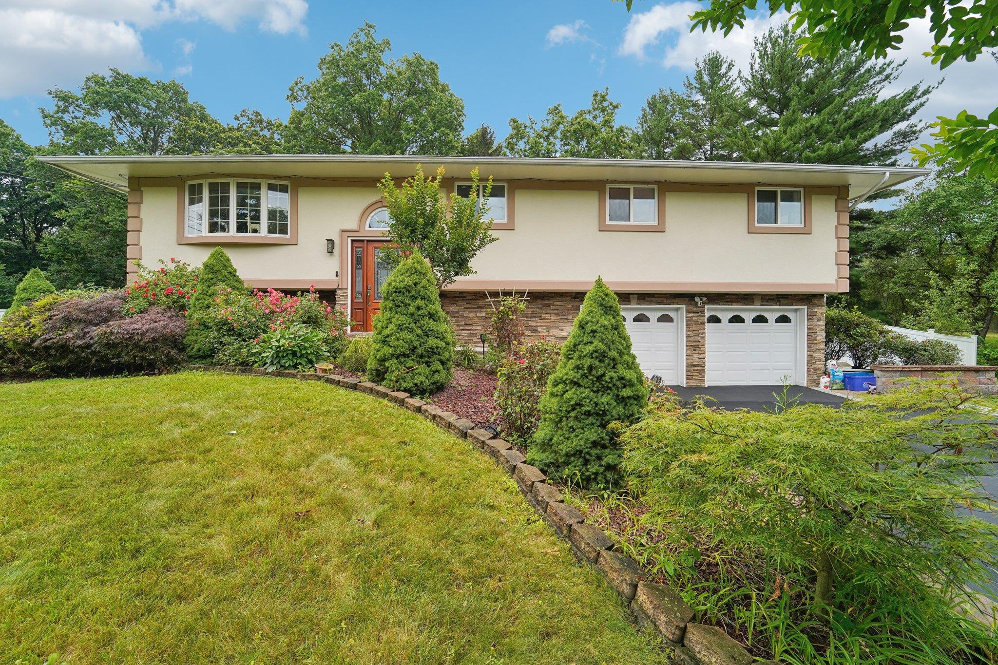 #1 photo, 30 Birchwood Terrace, 紐約州 Nanuet , NY 10954