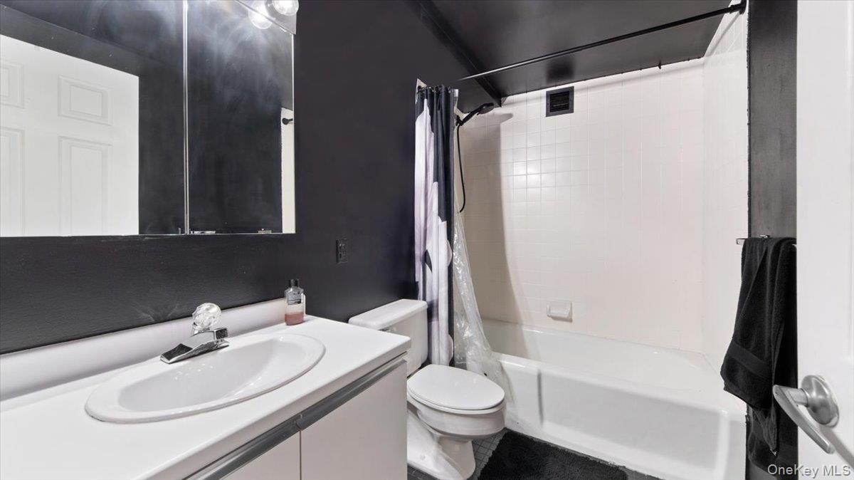 #10 photo, 1020 Warburton Avenue, Yonkers , NY 10701