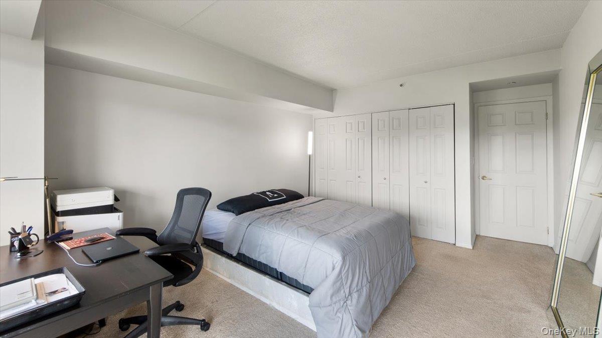 #12 photo, 1020 Warburton Avenue, Yonkers , NY 10701